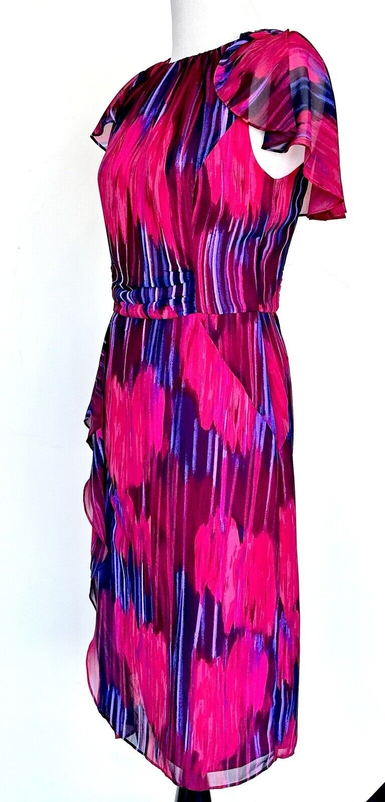 Halston Heritage Flutter Sleeve Fuchsia Dress Retails $325 Price $89 Size 2