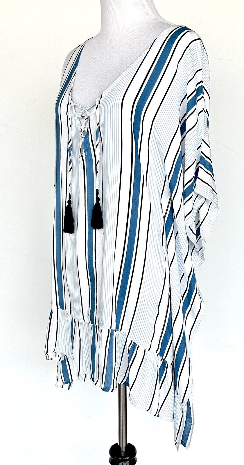 Surf Gypsy Ruffle Hem Lace Up Beach cover-up, size S Retails $68 Price $44 NWT