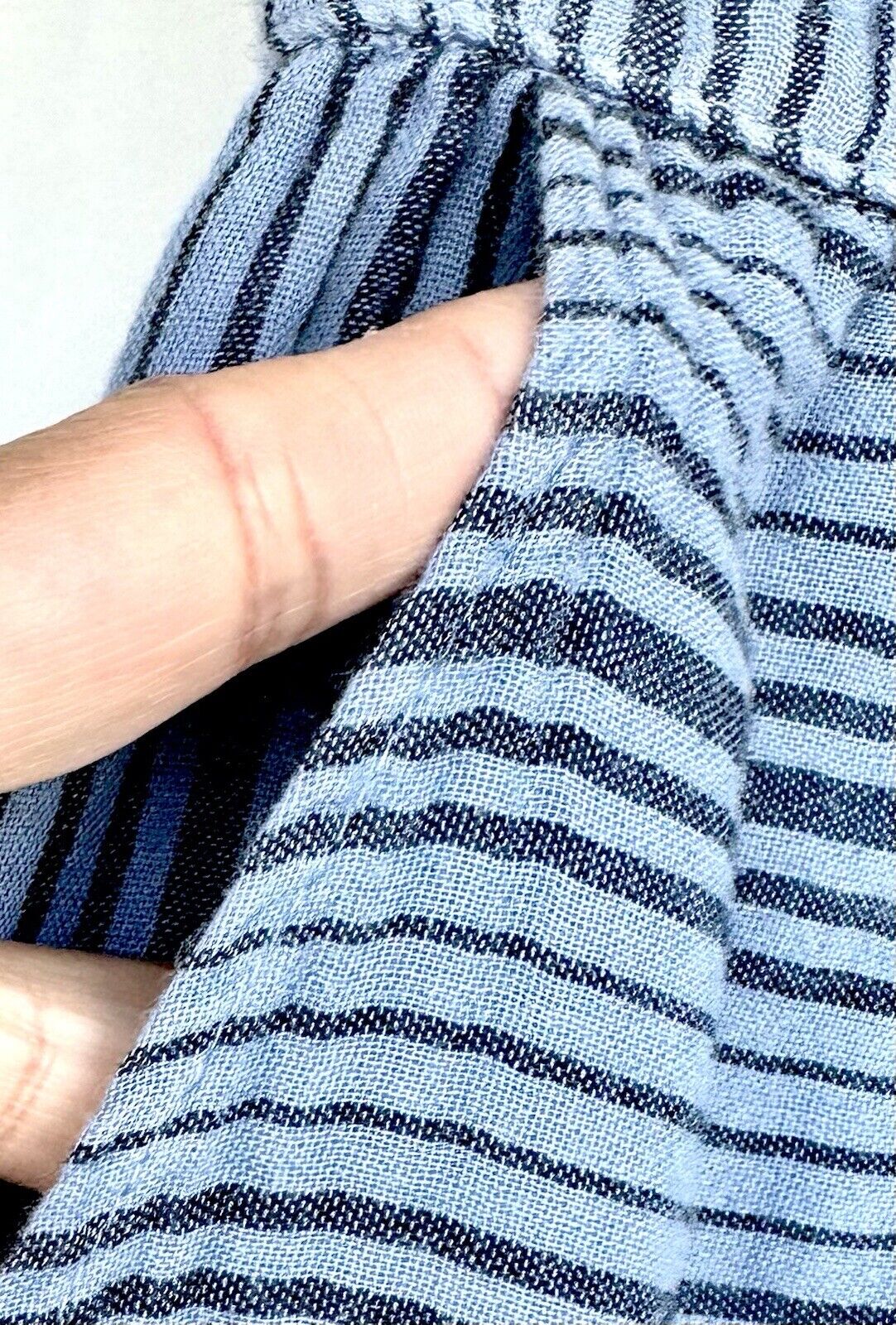 Sundance Mododoc Blue Stripe Indiana Cotton Short Retail $68 XS