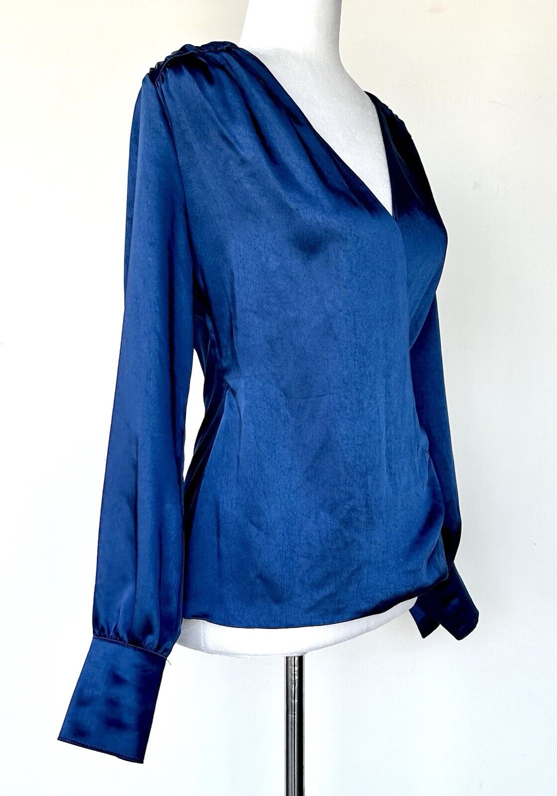 Kut From The Kloth Satin Blue Long Sleeve Pleated Blouse Retail $90 XS