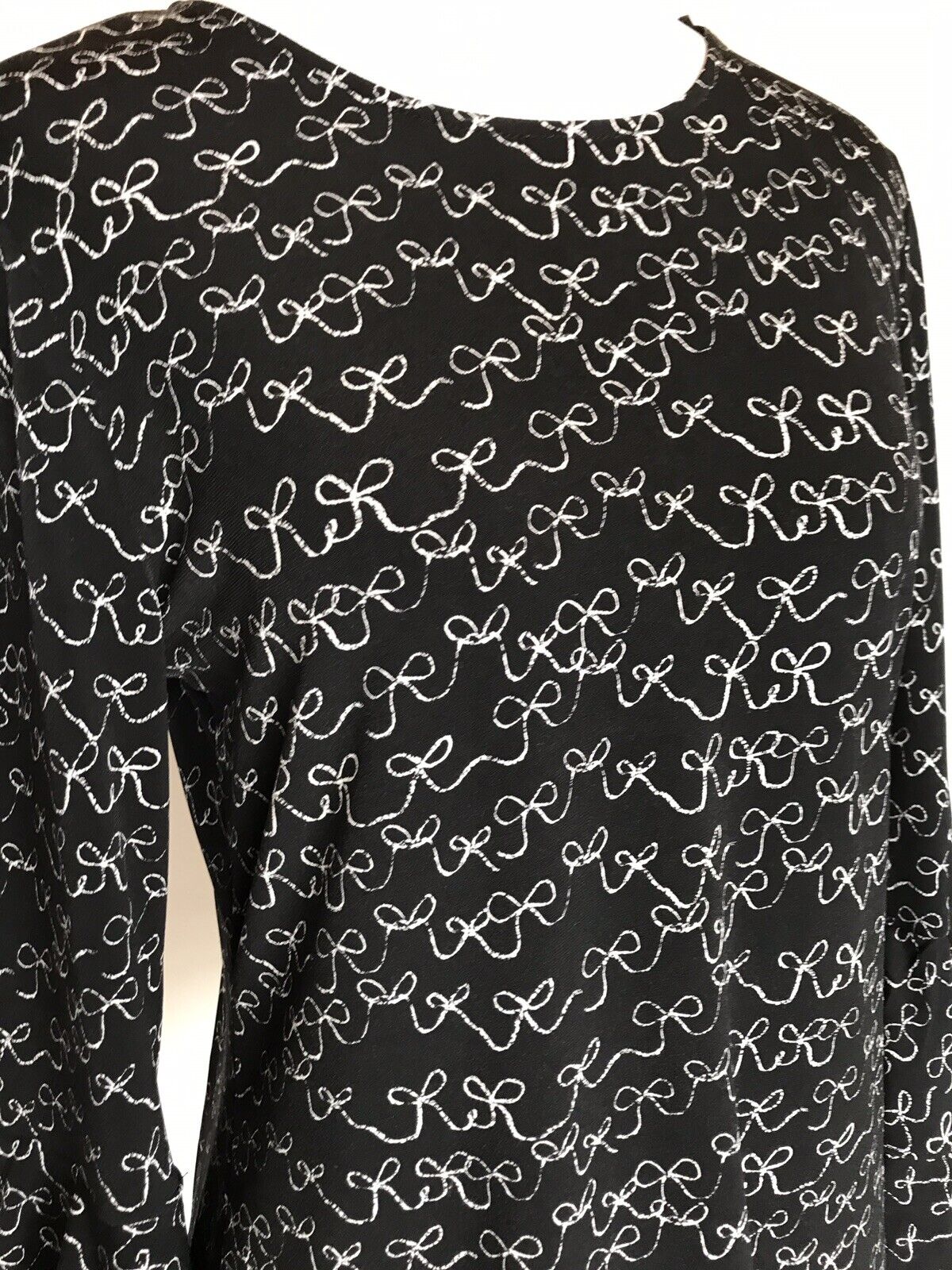 CeCe Tiered Ruffle Bell Sleeve Stretch Top Black & White Top XS Price $25 NWT