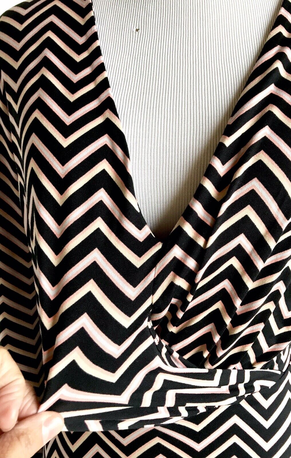 Love Fire Stretchy Chevron Stripe Long Sleeve Dress Size S NWT $32