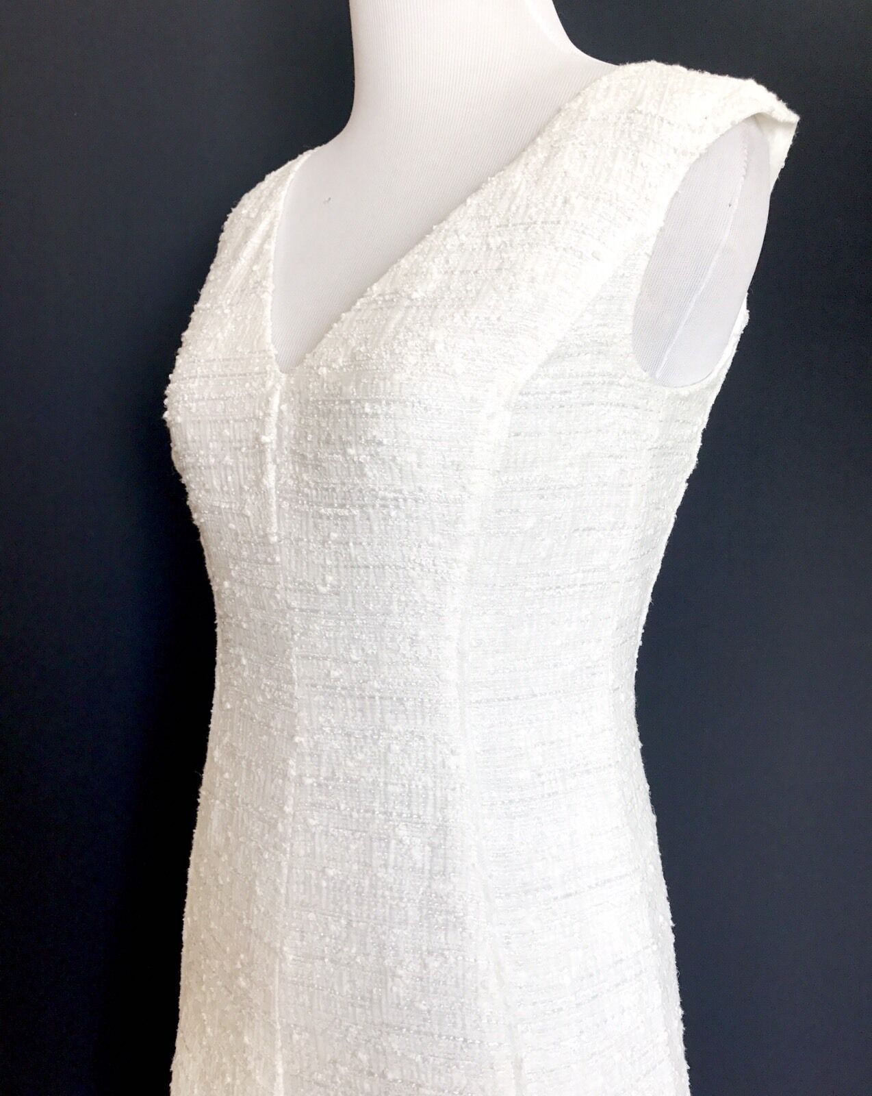 Carolina Herrera White Formal Dress. Retails $910 NWT Price $395 Size 0