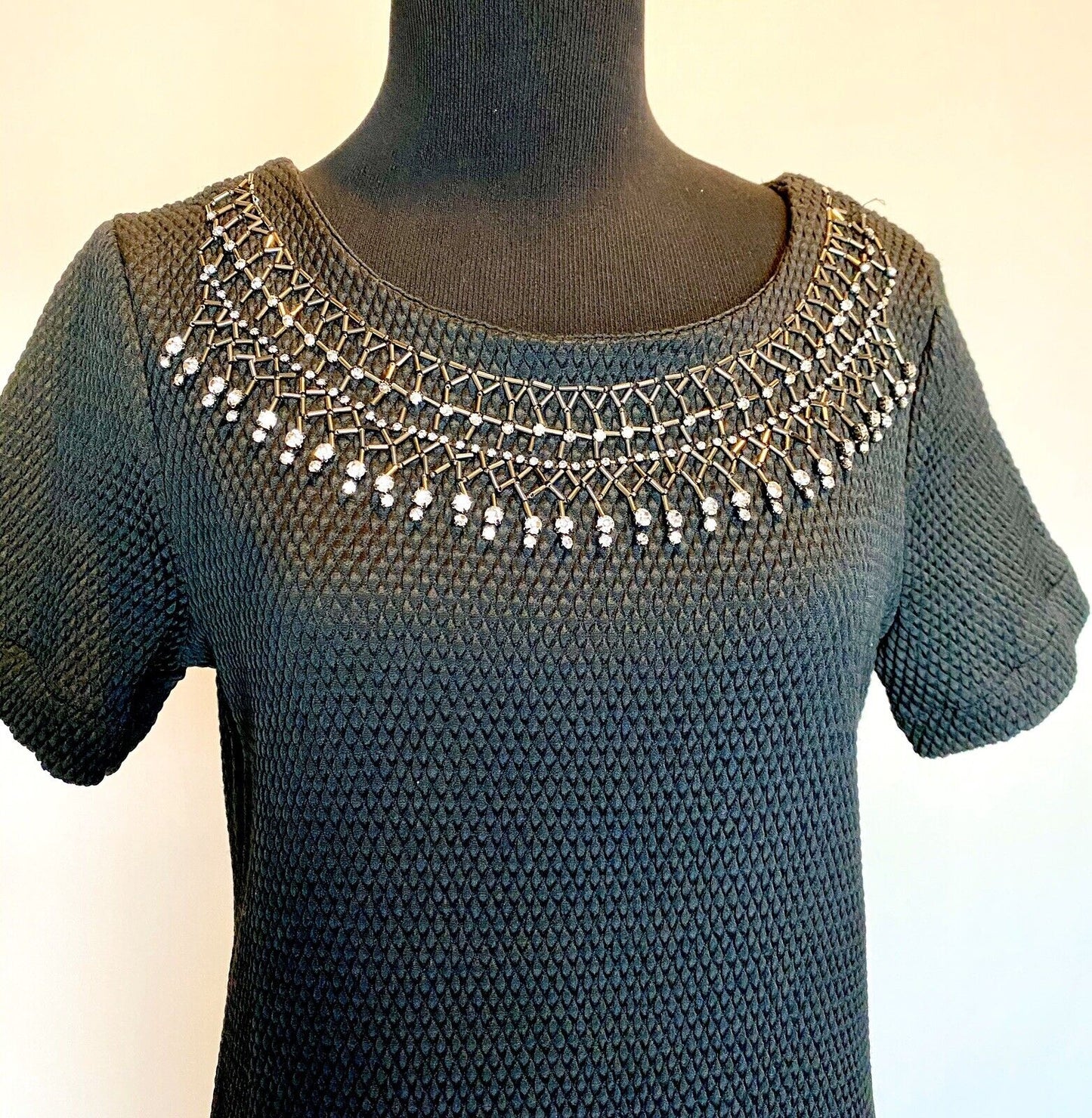 Cupcakes And Cashmere Embellished Shift Dress Black Sz S Retail $130 Price $38