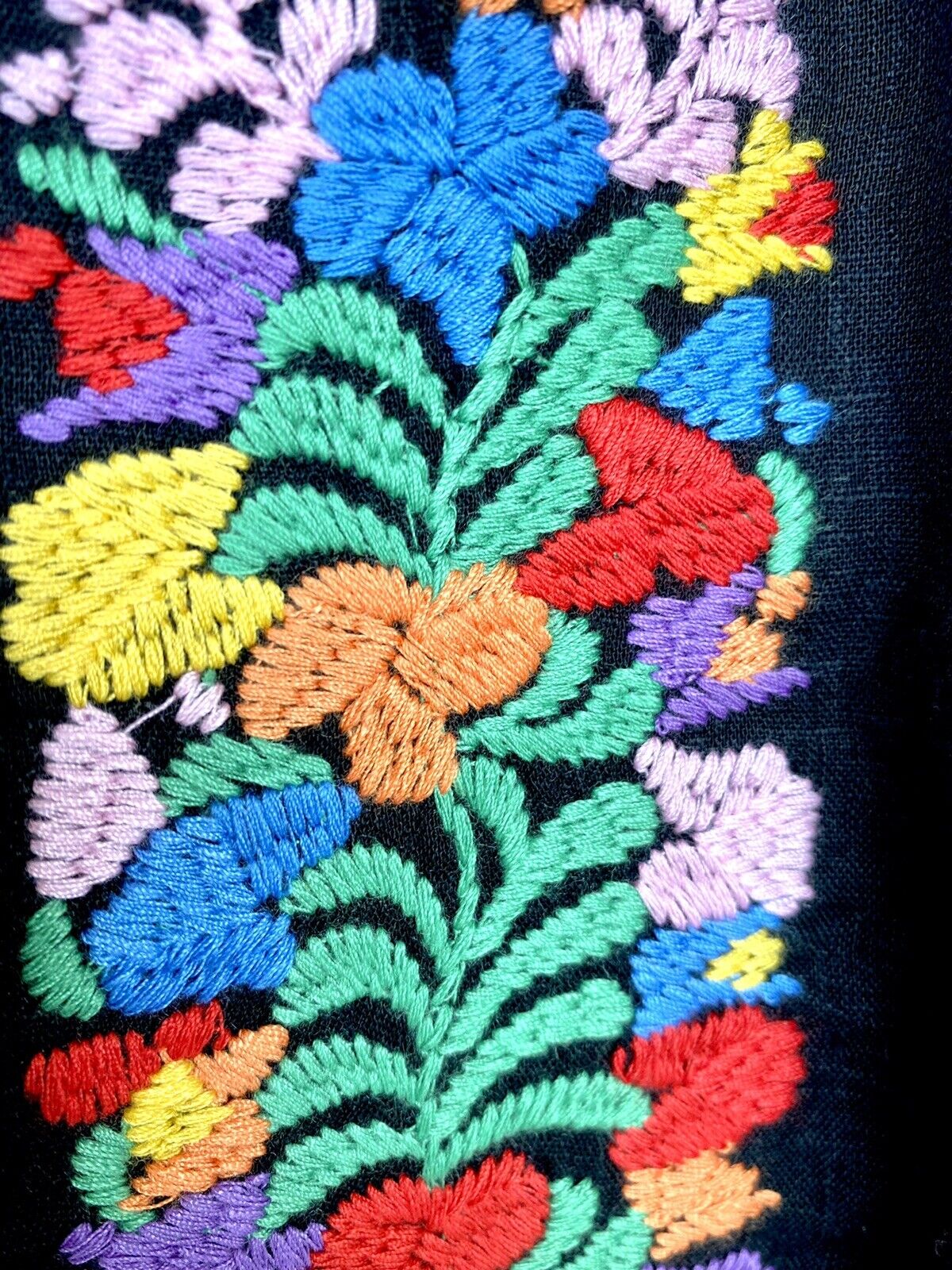 J Marie embroidered Bianca Top bell sleeve size XSmall Retail $92 Price $42 NWT