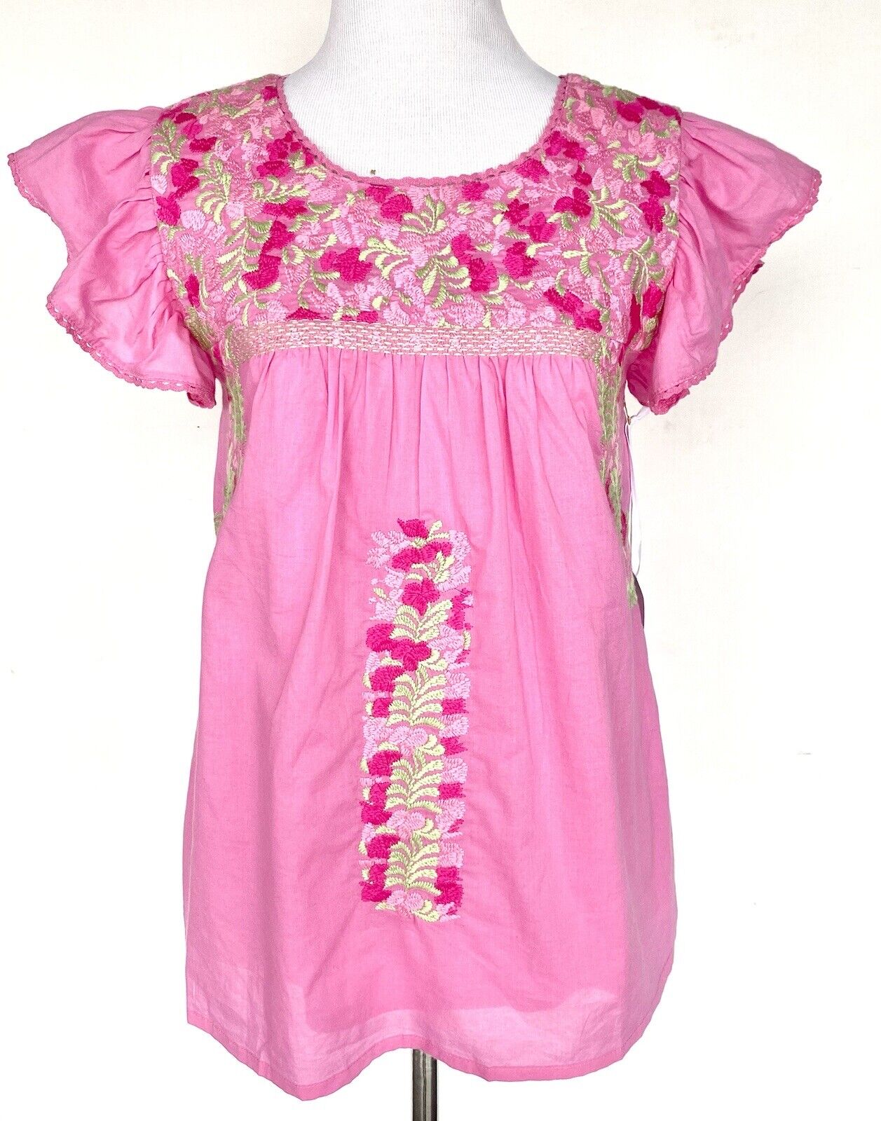 NWT J Marie embroidered Kehlani Top size M Retail $106 Price $53 pink