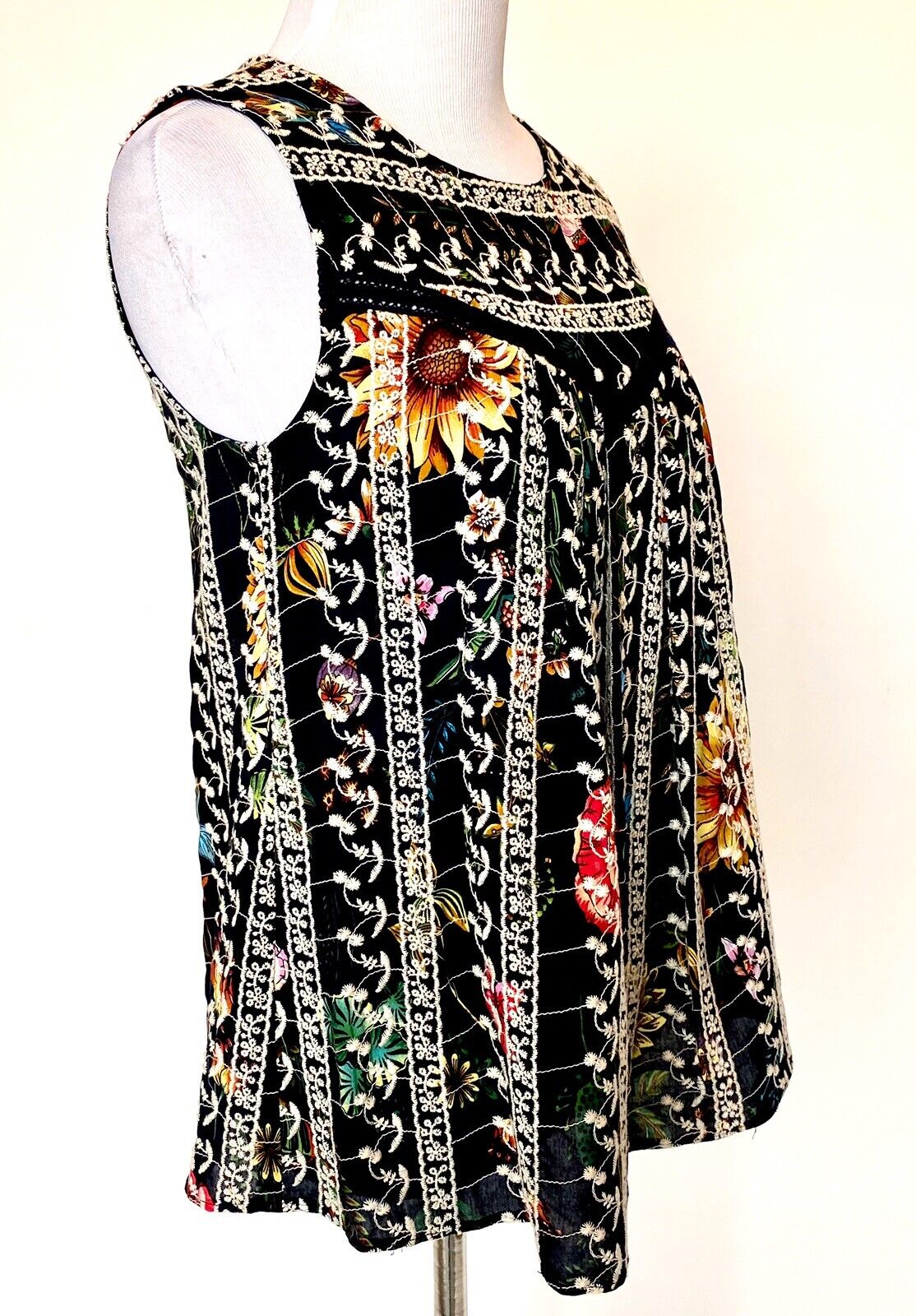 & Layered Embroidered Swing Top. Size XS. Price $19.50 NWT Sleeveless. Black