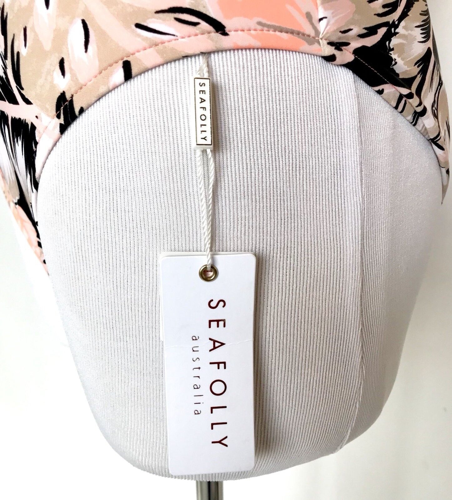 Seafolly Hothouse Floral Deep V Swimsuit NWT Retails $182 Price $68 Size 6