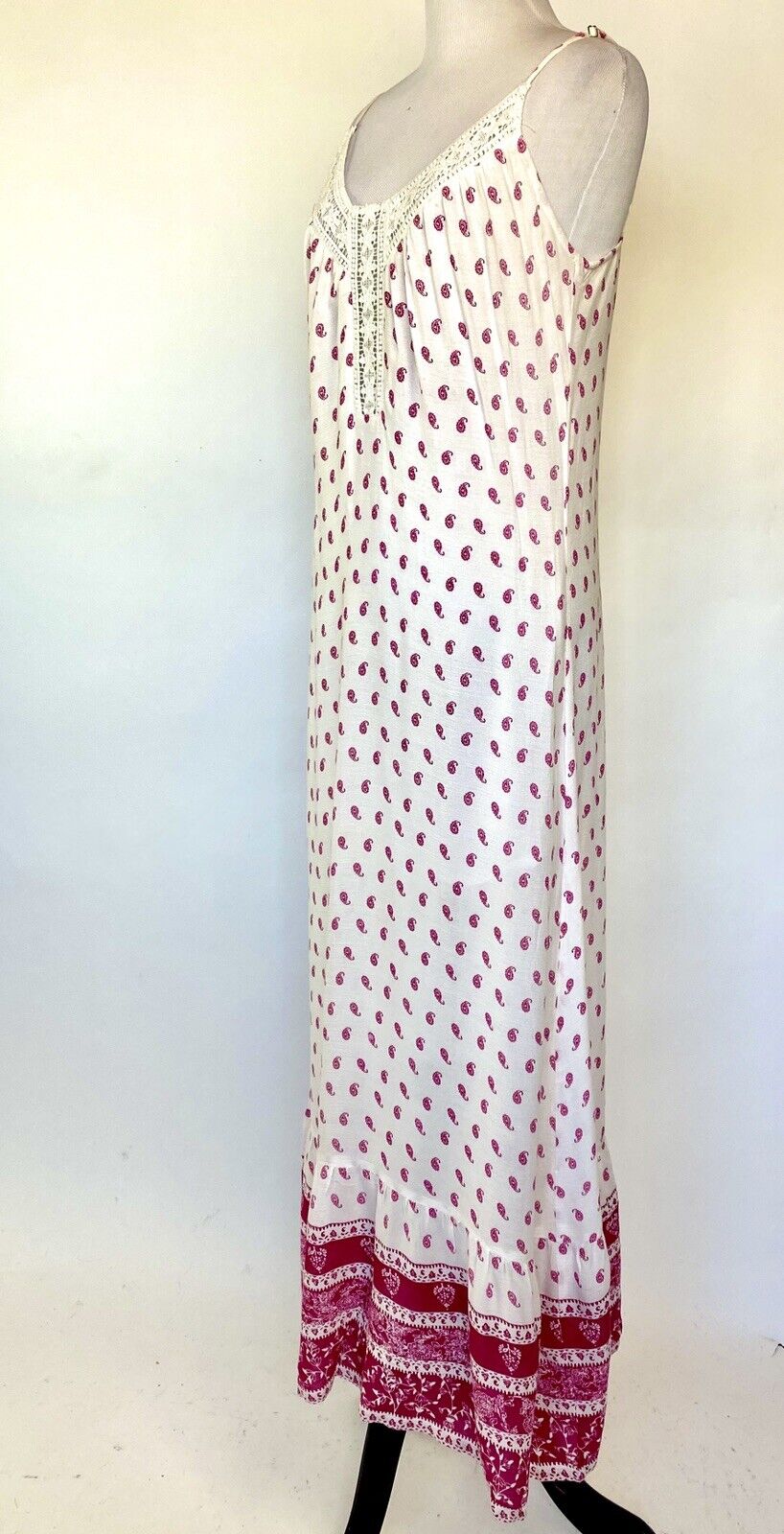 En Creme White Pink Crochet Maxi Slip Dress XS Retails $78 Price $36 NEW
