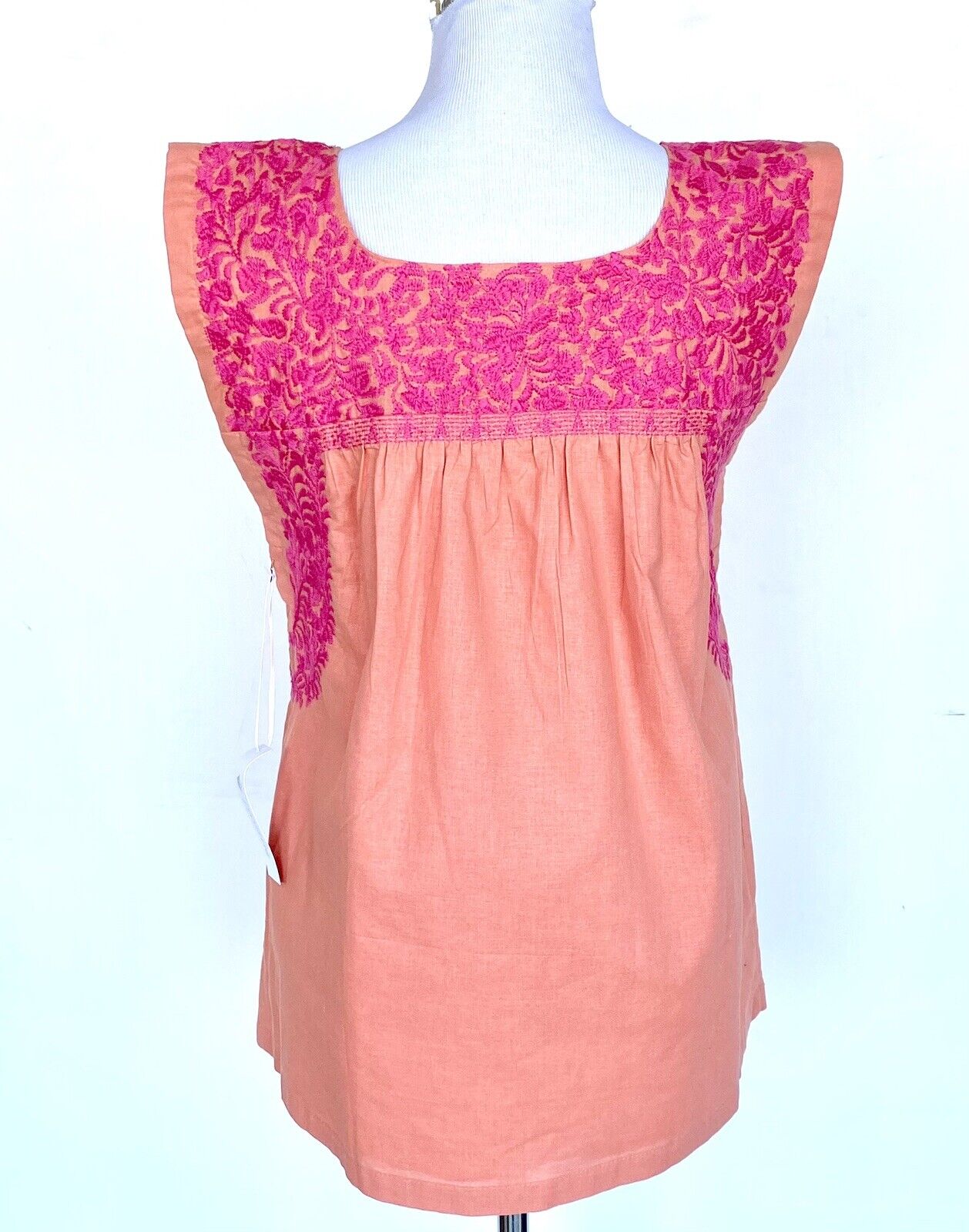 J Marie embroidered Linen Roe Top size XS Retail $102 Price $56 orange Pink