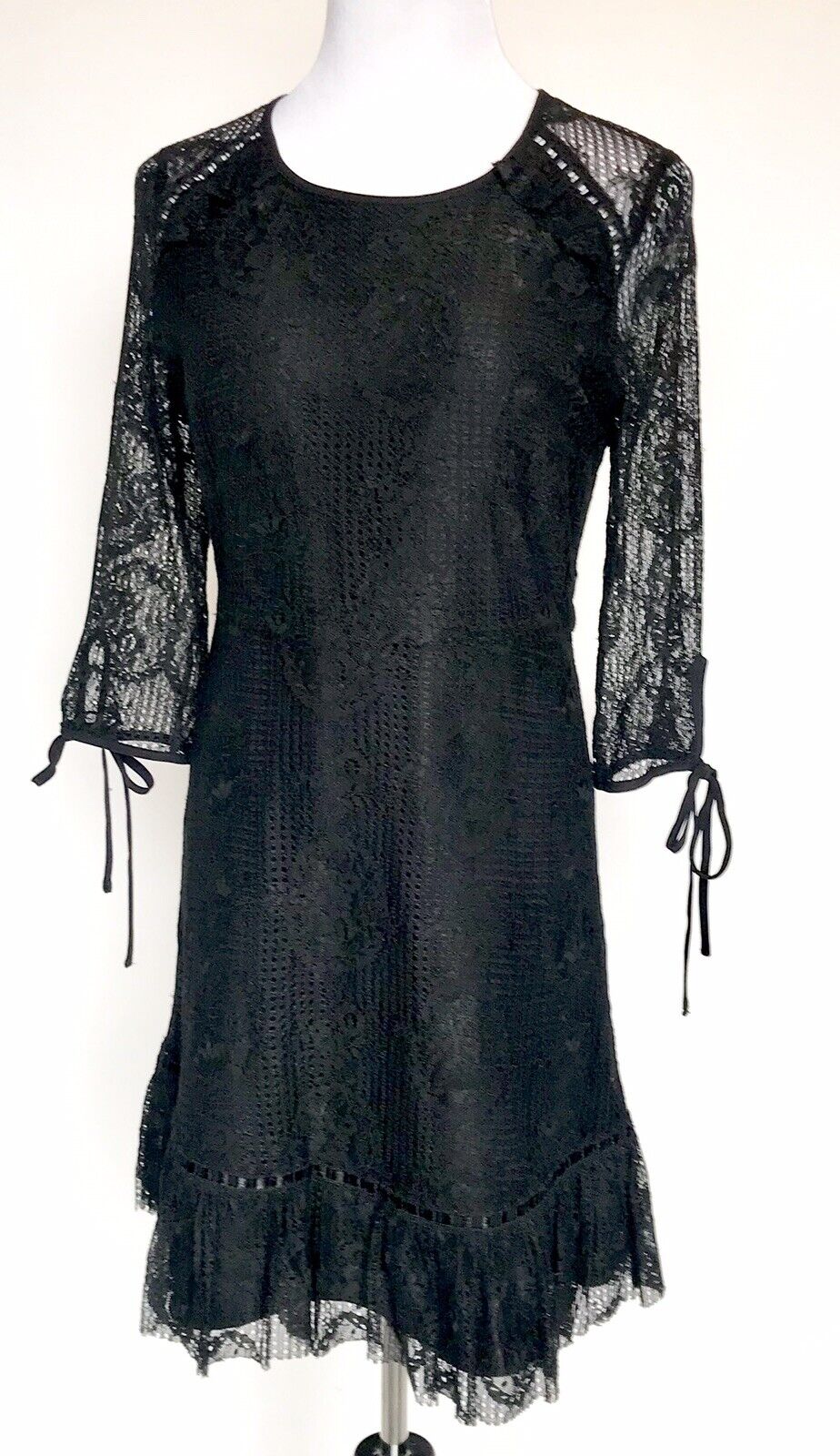 Moon River Black Lace Low Back Dress. Size L NWT Retail $100 Price $59.98