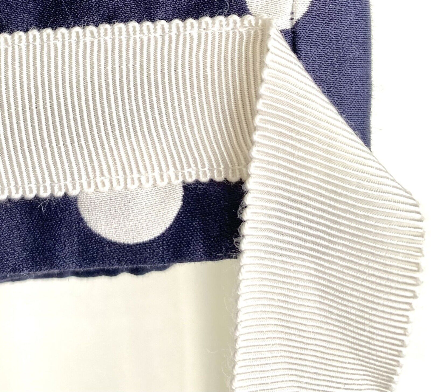 Carolina Herrera Silk Mix Formal Spot Pant. NWT Retail $445 Price $195 Size 6