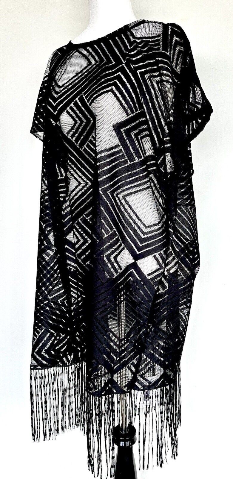 Kendall & James Sheer Net Lace Coverup Black Diamond Design One Size $32