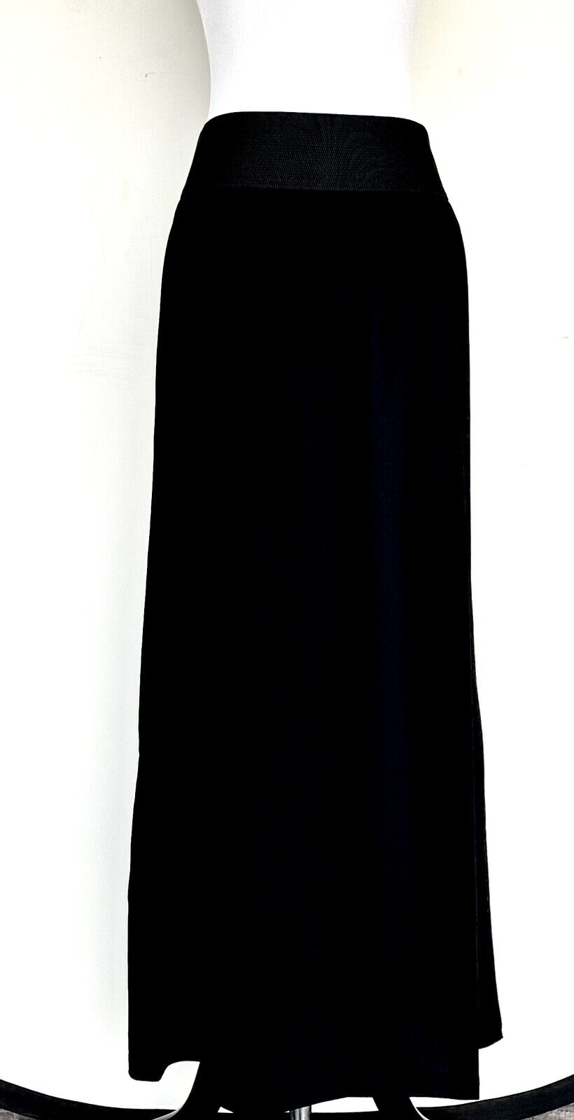 The Main Street Exchange Black Skirt/ Strapless Dress  Midi Small Price $31.99