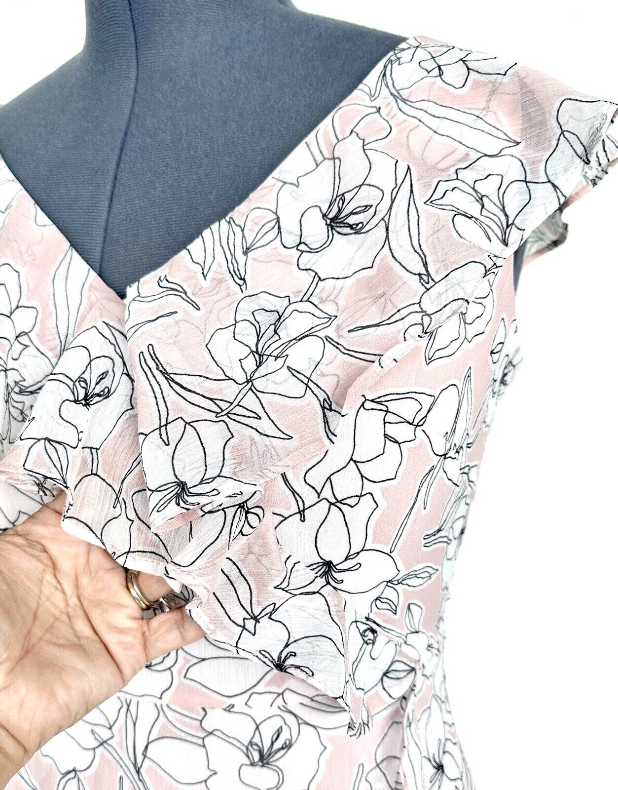 London Times Pink White Chiffon Ruffle Dress 8P Retail $99