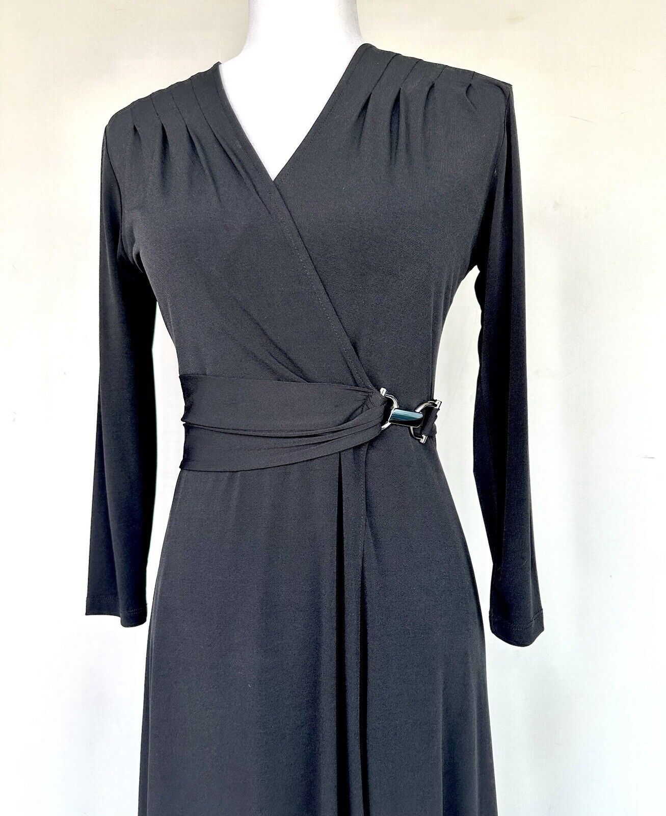 New York & Company Black Dress Metal Clasp Retails $56.95 Stretch XS NWT