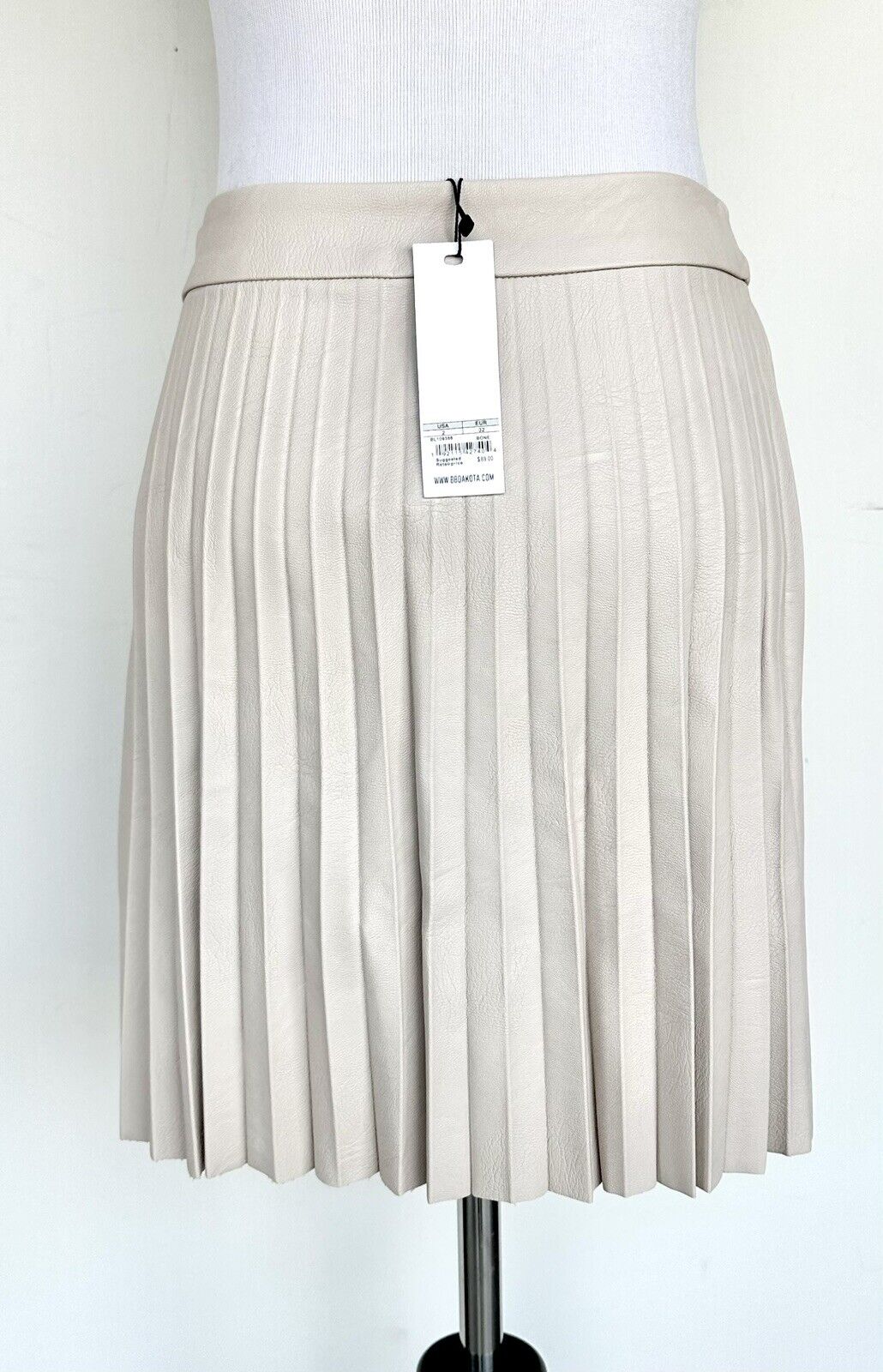 BB Dakota by Steve Madden Faux Leather Pleated Skirt Size 2 Retail $89 Price $49