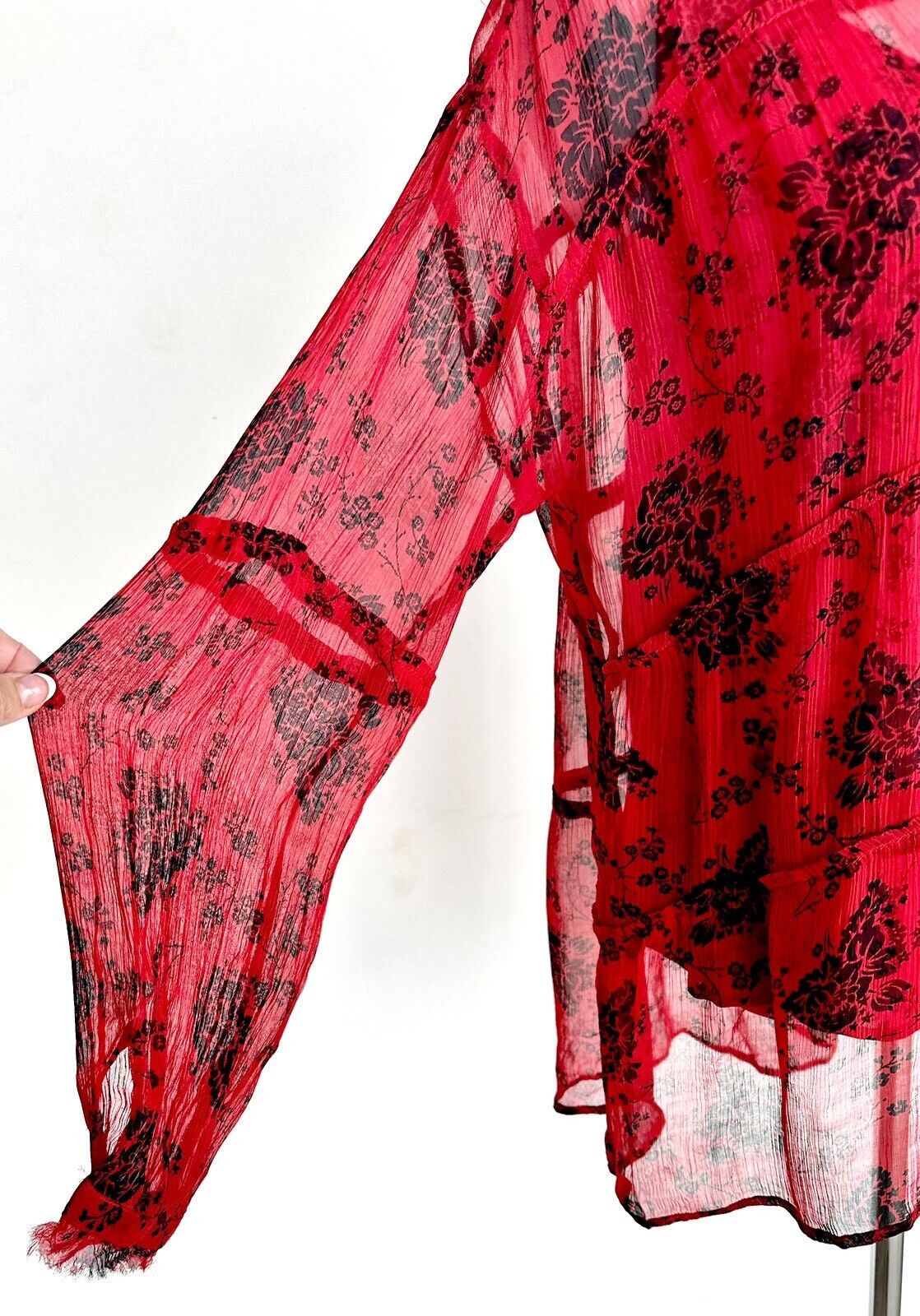 Sundance Elodie Red And Black Blouse LS Retail $138 Size XS Sheer With Cami