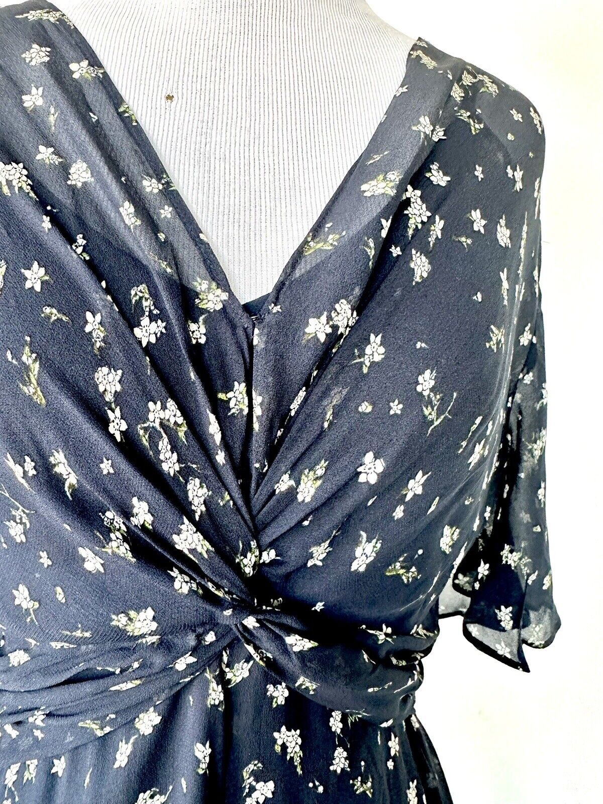 Rag & Bone Tamar Dress Size 2 Black Floral Semi Sheer Retail $550 Price $169