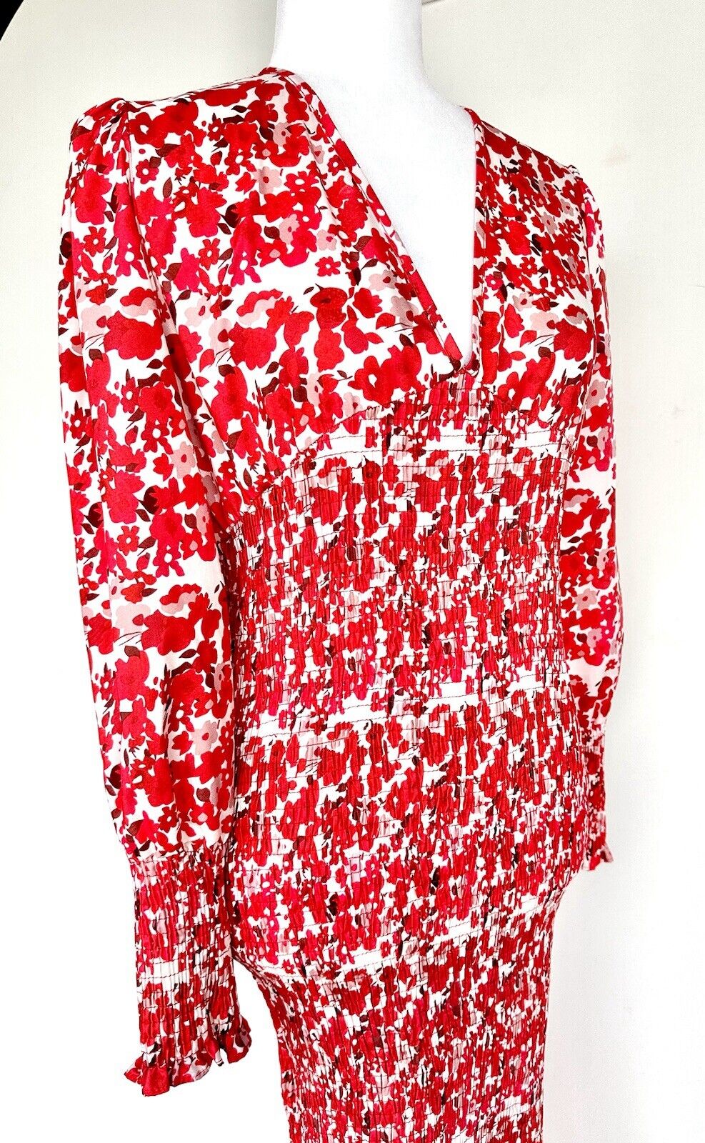 Dolce Smocked Red LS Floral Dress Size Small Bodycon