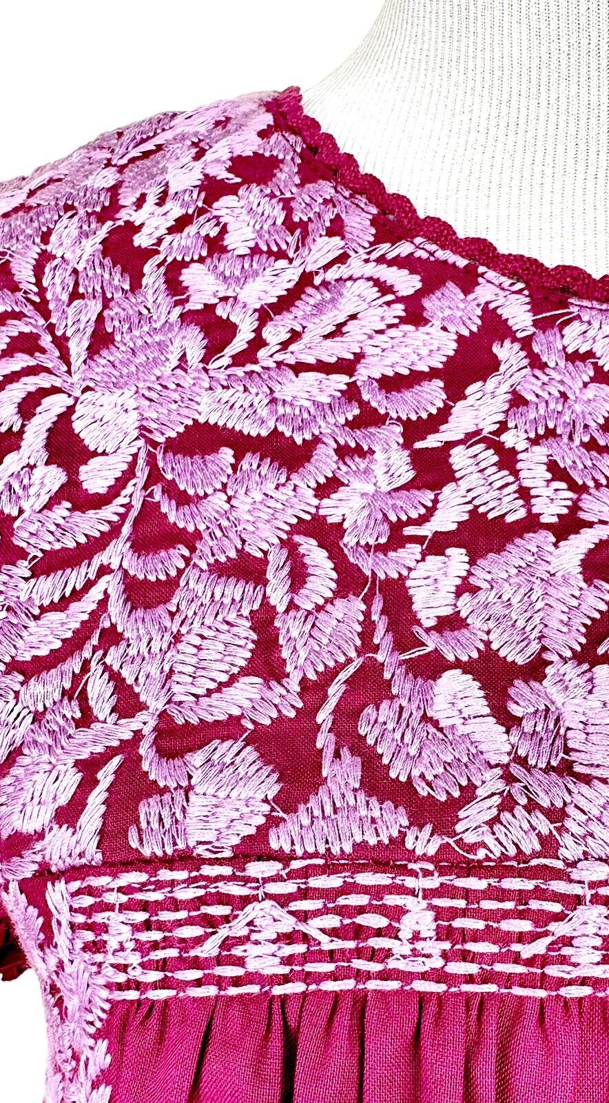 NWT J Marie embroidered Wren Top size XS Retail $106 Price $53 Berry