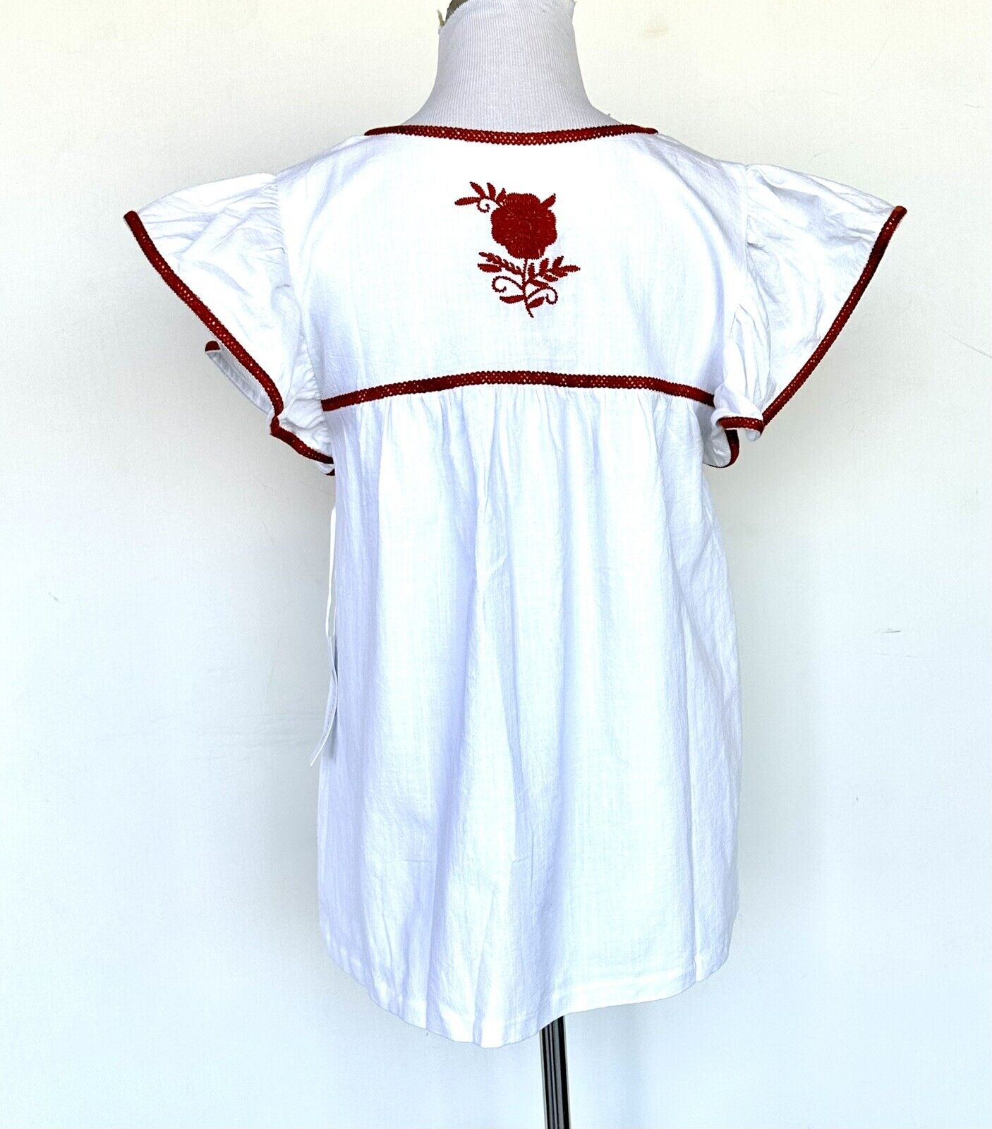 NWT J Marie embroidered Aiden Top size XS Retail $106 Price $56