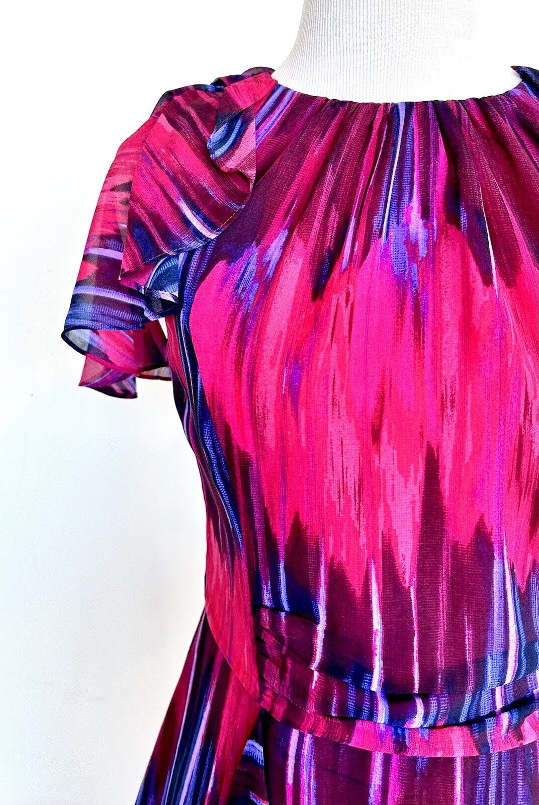 Halston Heritage Flutter Sleeve Fuchsia Dress Retails $325 Price $89 Size 2