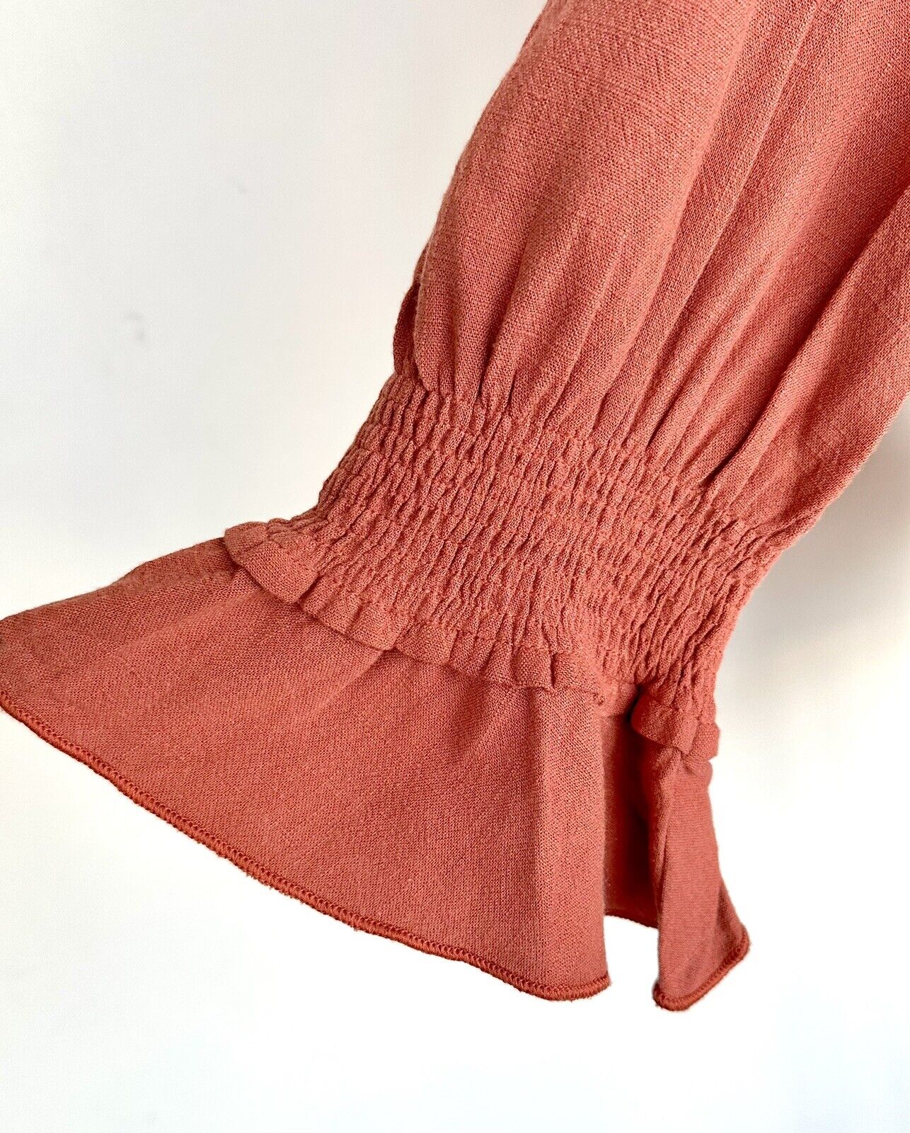 Paisley Vine Linen Mix Ruffle Neck Tunic Top Rust NWT $58 Smocked Cuff Small