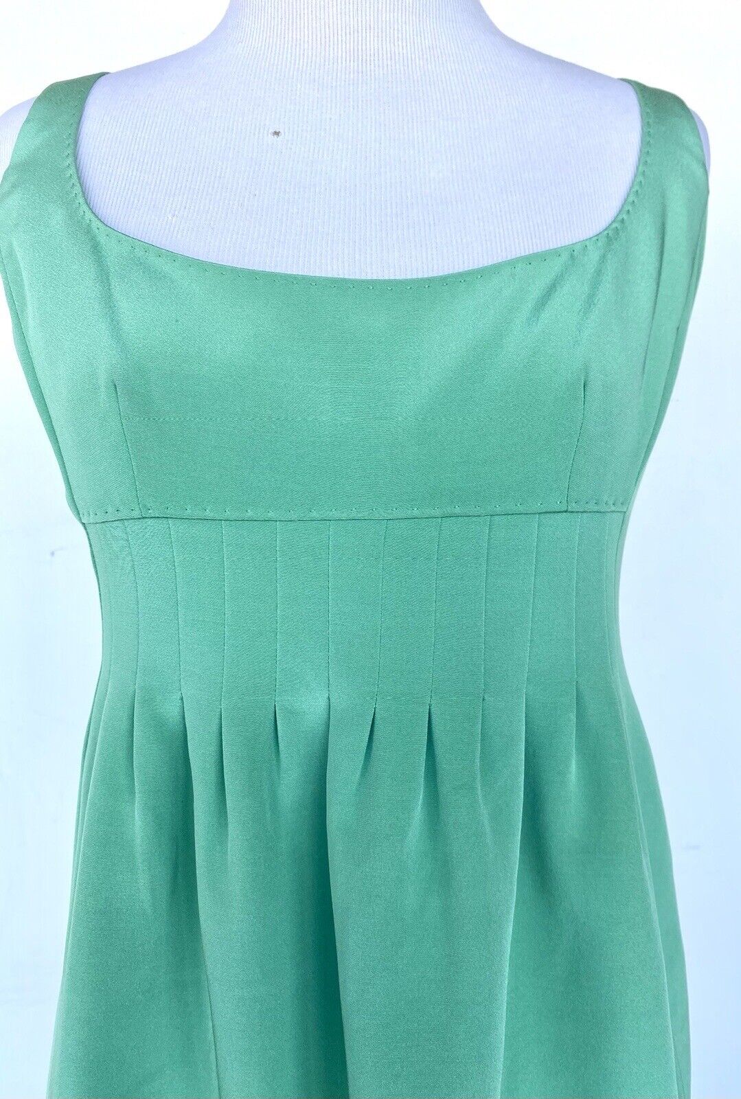 Elie Tahari Green Rene Scoop Neck Dress Size 2 Retail $348 Price $98