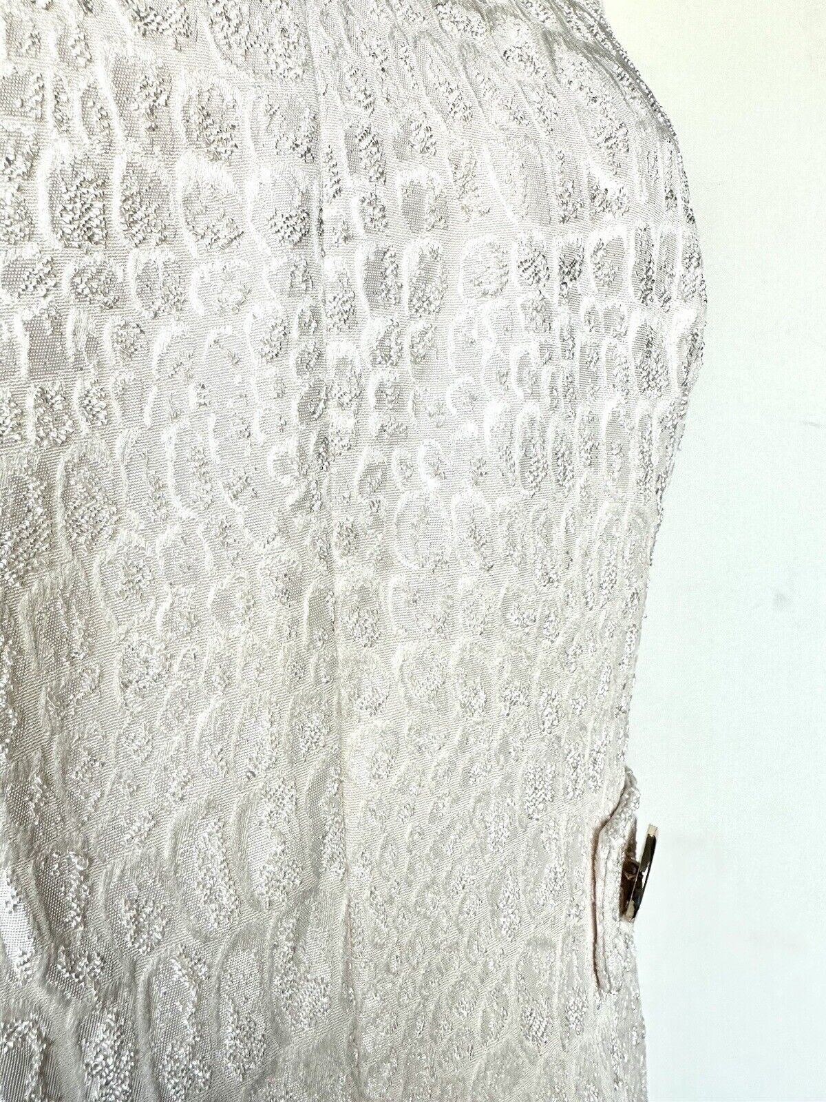 Anne Klein Ivory Raised Print Textured Dress. Size 10 Retails $159 Price $79.50