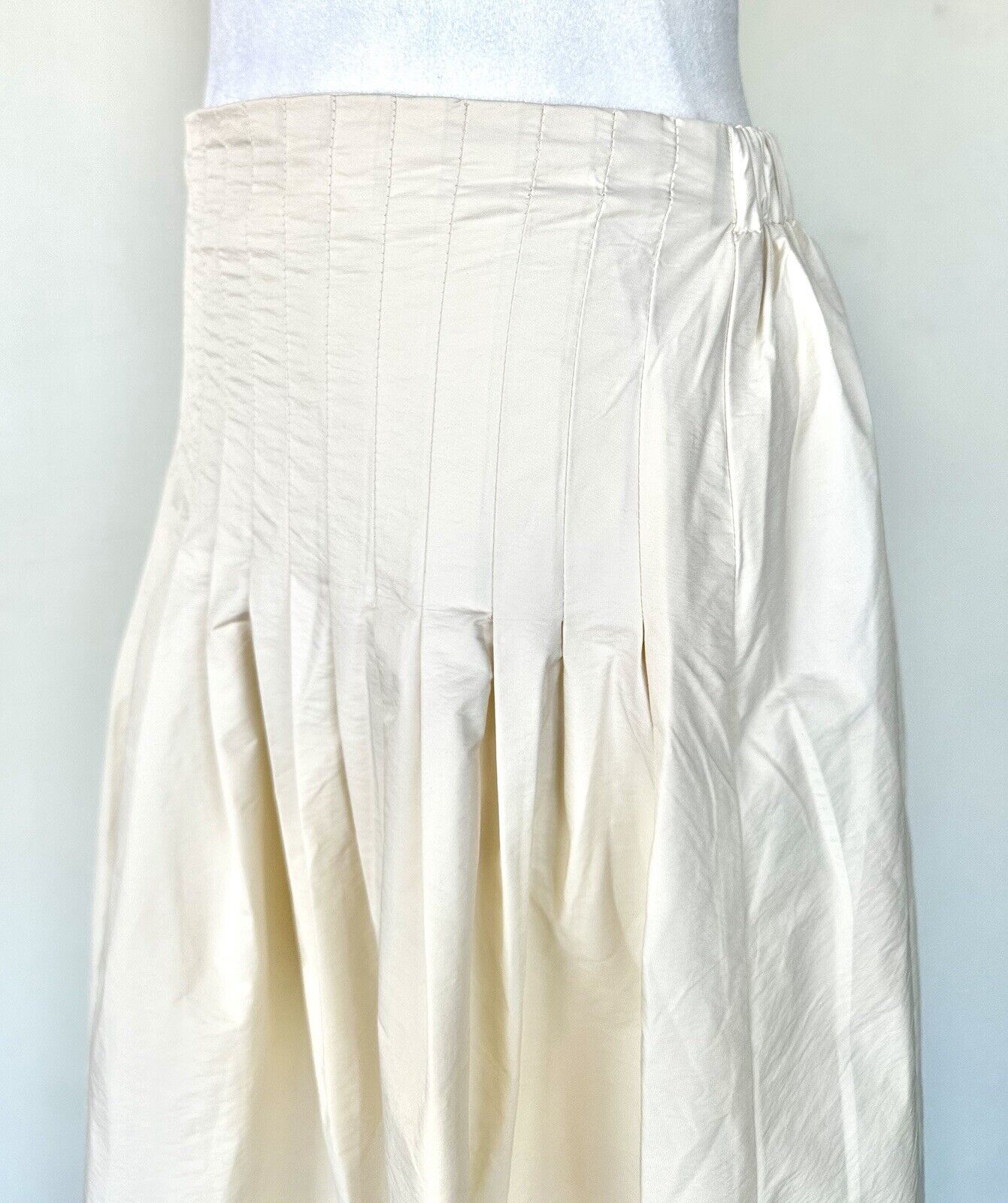 Mable Cream Skirt pin tucked Pleating. Size Small New
