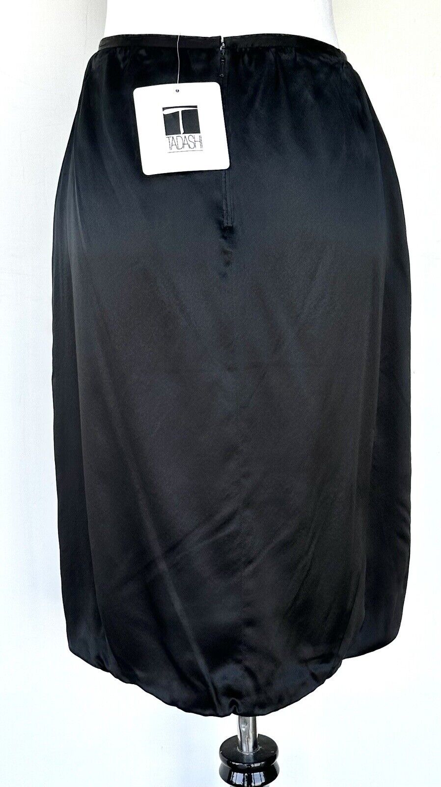 Tadashi Black 100% Silk Skirt Size 2 Retails $190 NWT