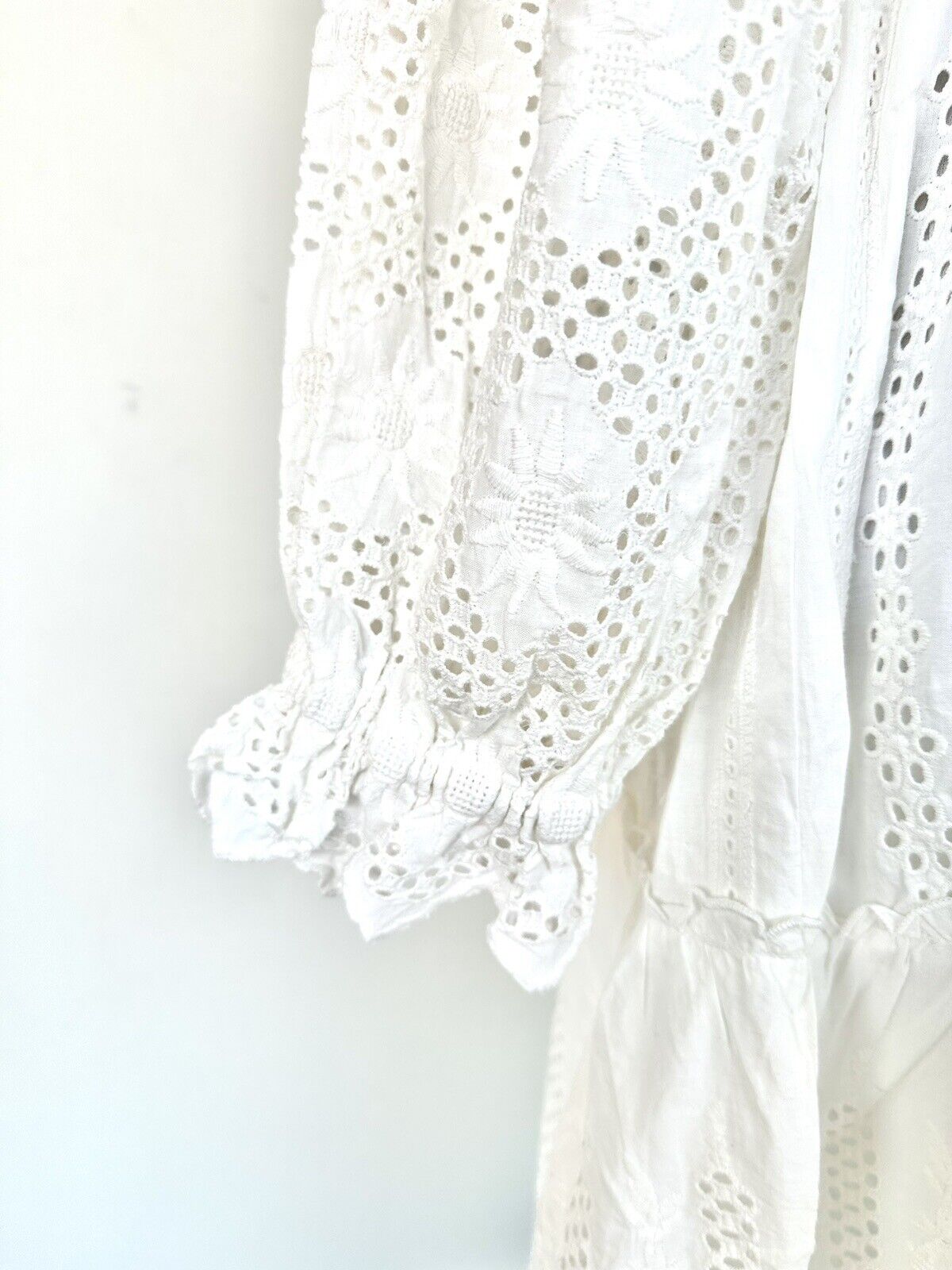 SUNDANCE CATALOG Tolani Vivi Eyelet Lace White Dress Retail $148 Size XS