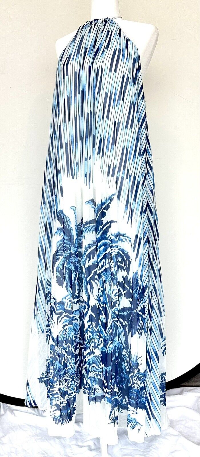 L’atiste By Amy Blue White Long Pleated Dress Halter Retail $105 Price $59 L