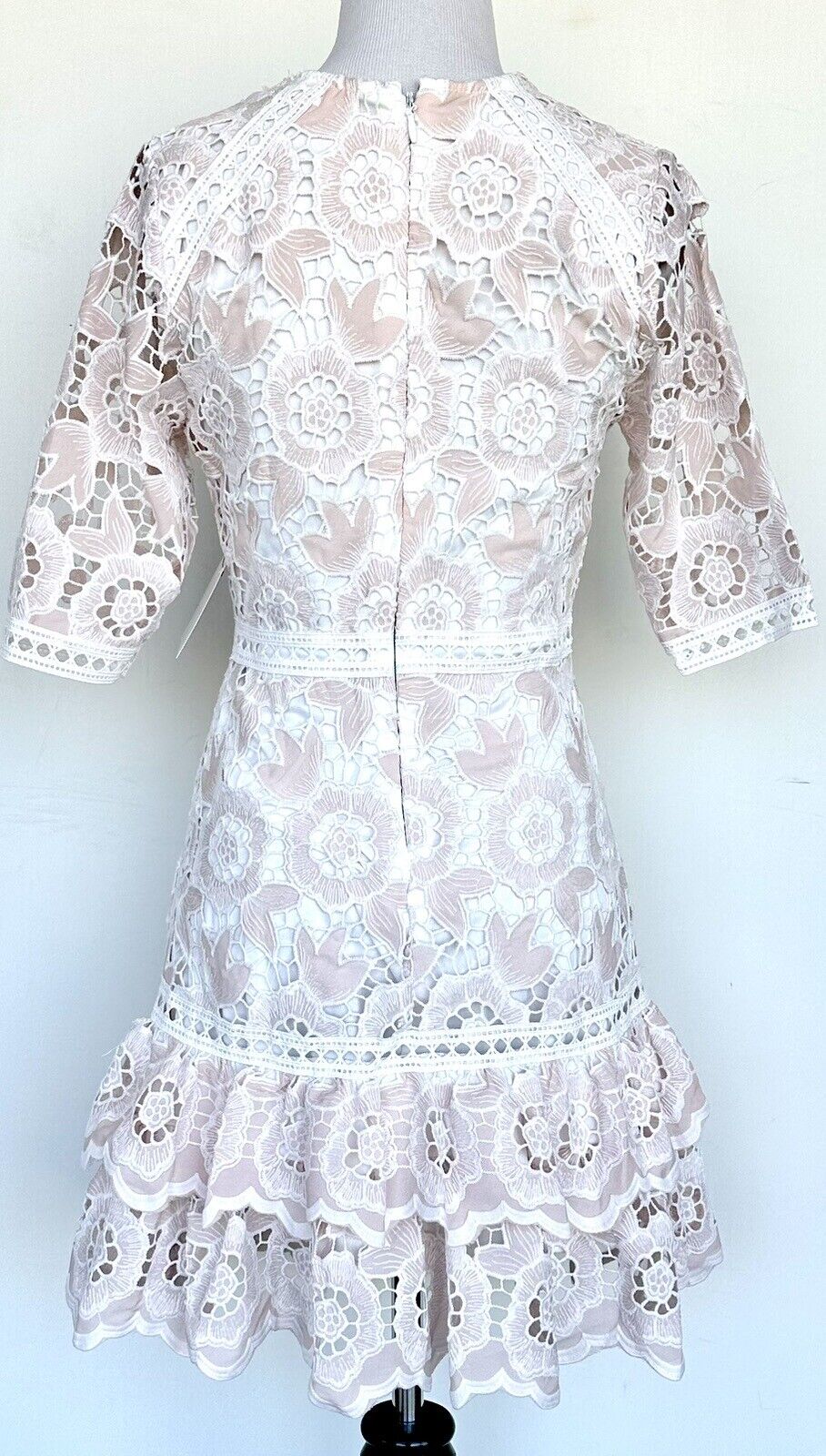 Just Me Pale Pink White Lace Dress Price $88 Size XS NWT Ruffle Hem