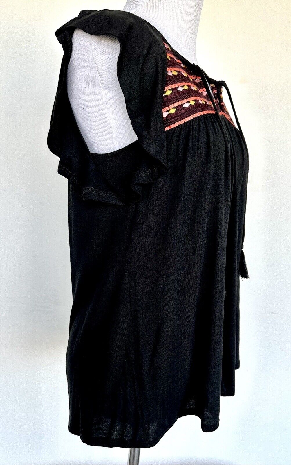 Sanctuary Embroidered Top NWT Retail $59 Price $39 XS Anthropologie Black