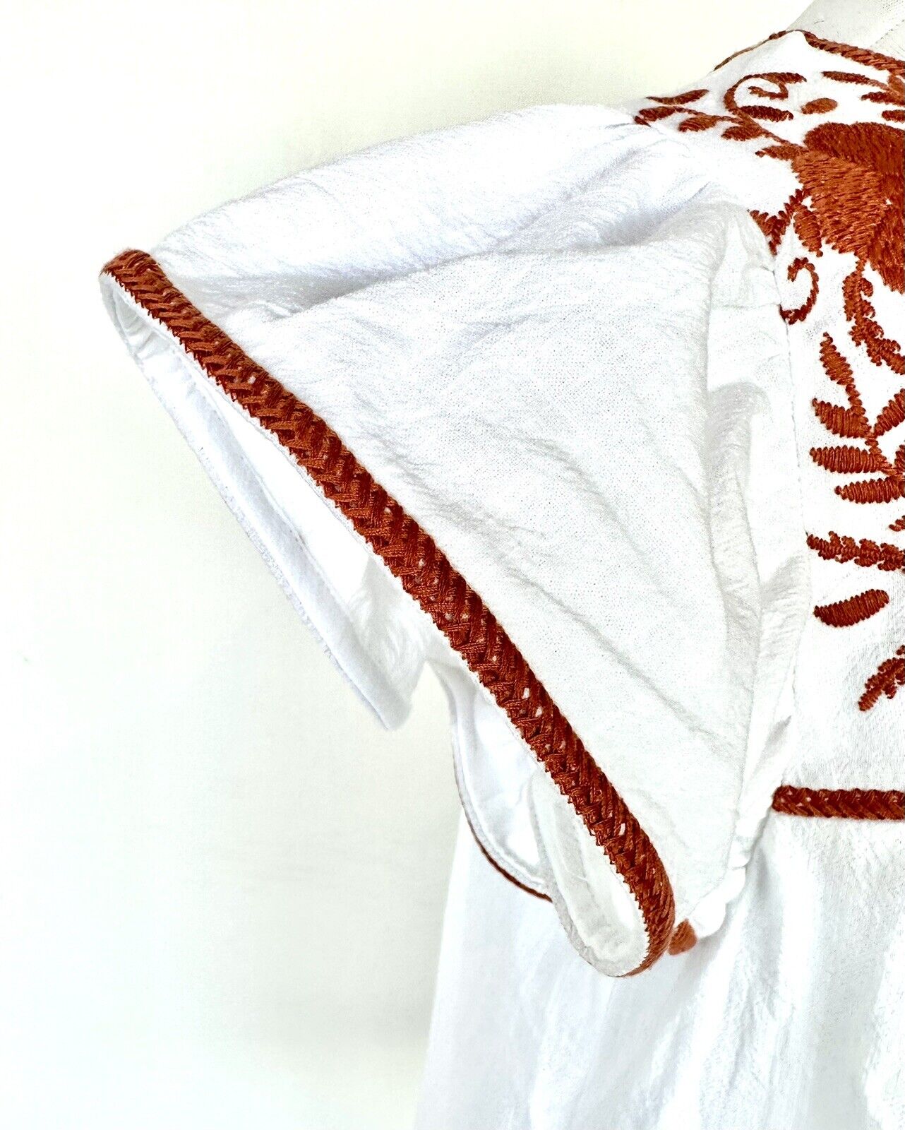 NWT J Marie embroidered Aiden Top size XS Retail $106 Price $56