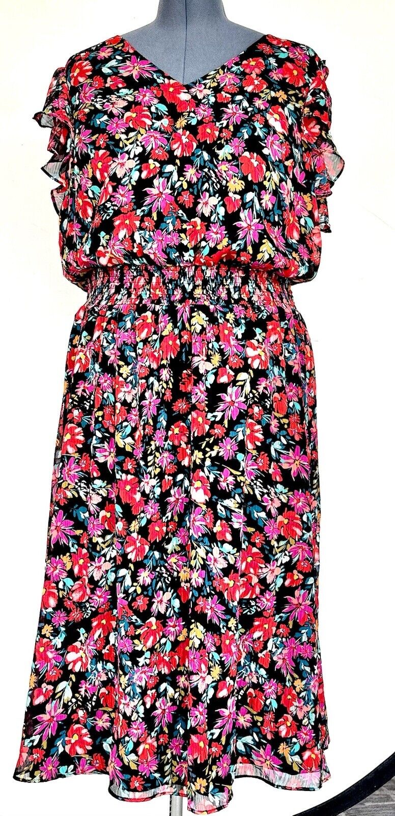 msk dress Black Red Chiffon Midi Dress Smocked Waist Retails $89 2X