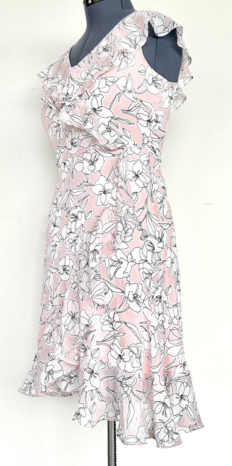 London Times Pink White Chiffon Ruffle Dress 8P Retail $99