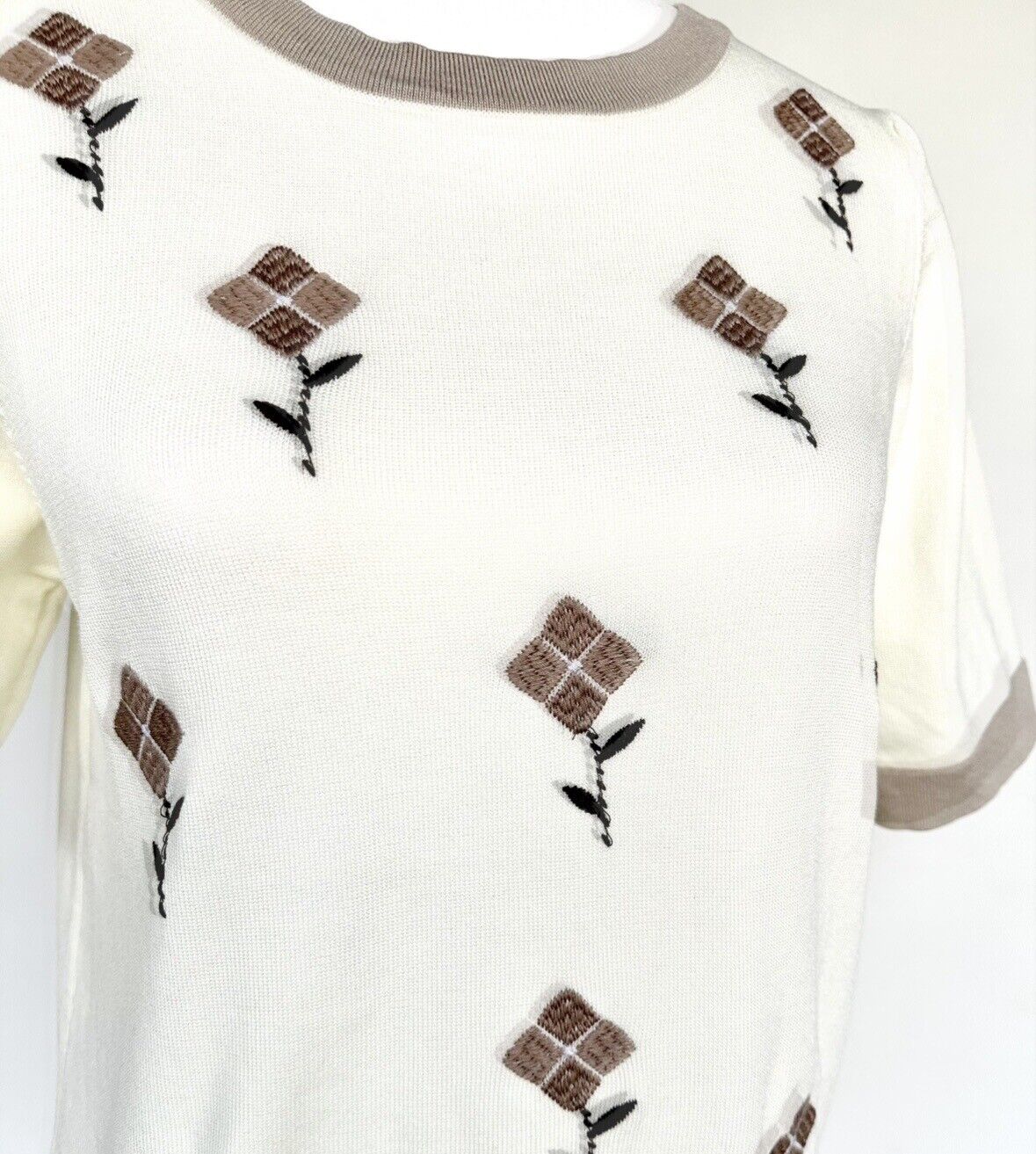 DDD Retro Style Knitted Sweater Short Sleeve Embroidered Size M