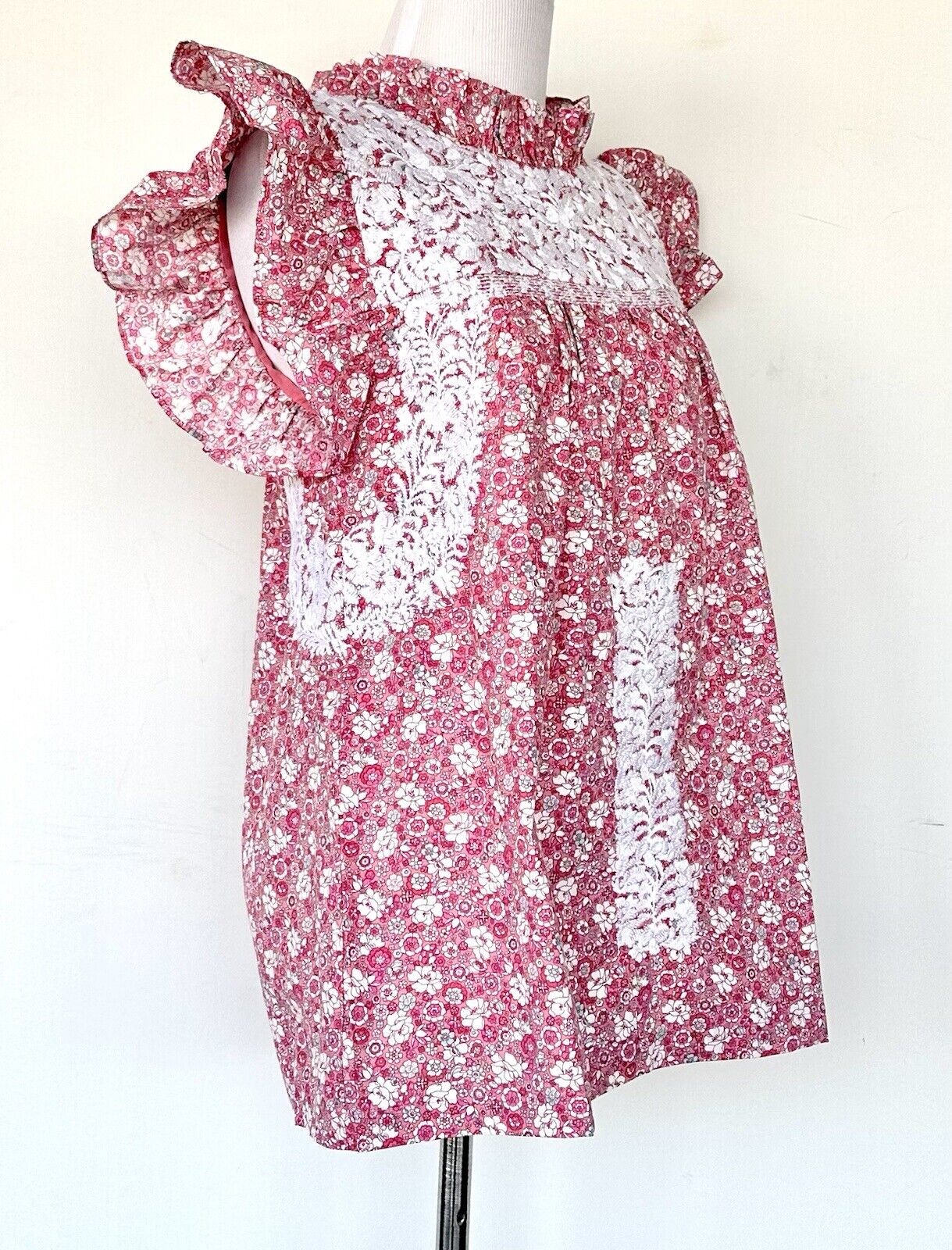 NWT J Marie embroidered Savannah Top size XS Retail $118 Price $59 ￼