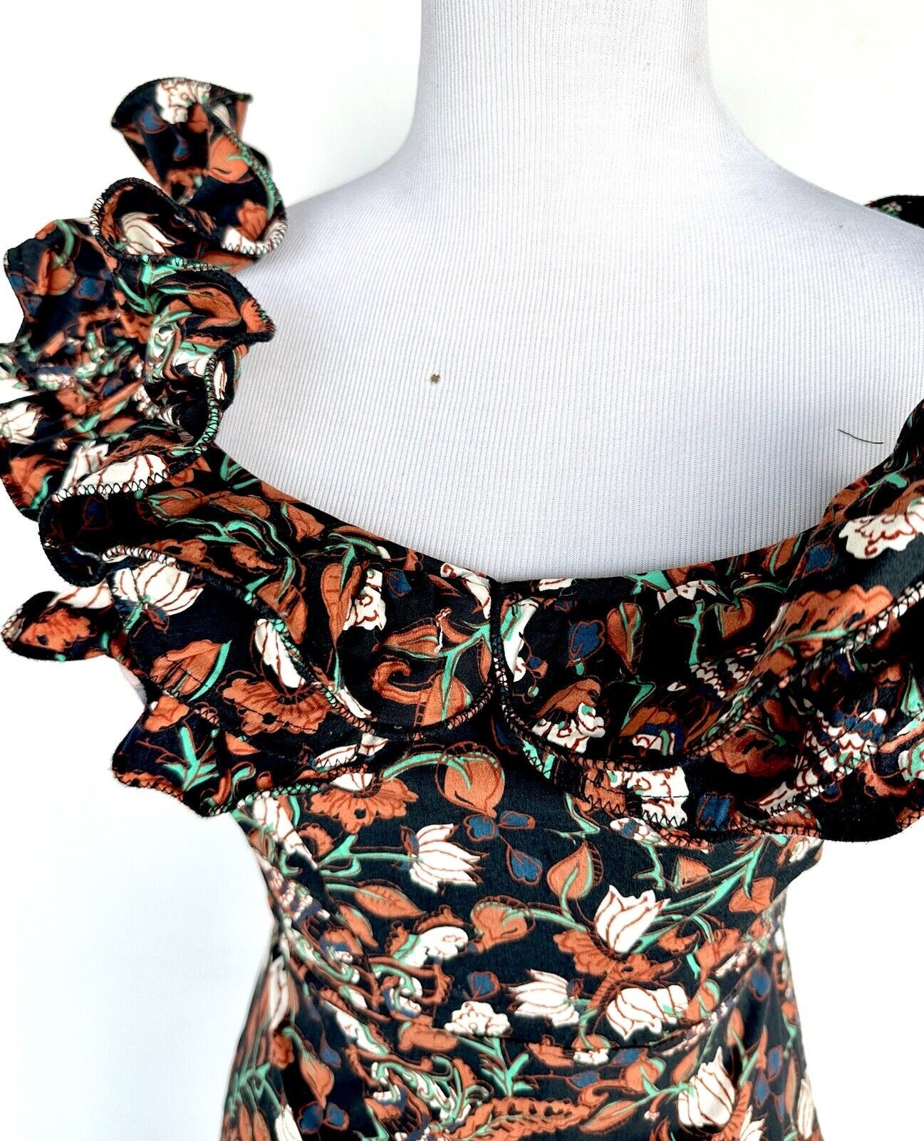 Anthropologie Let Me Be Flounce Dress XS Retail $180 Price $96 Off/On Shoulder