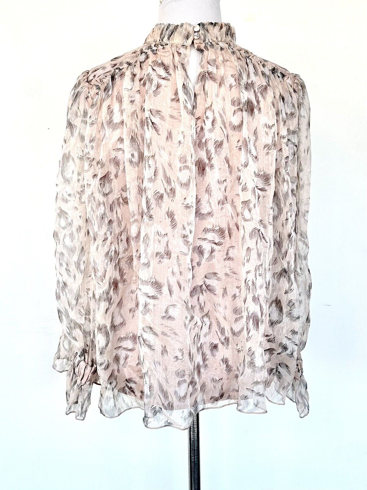 TCEC Chiffon Animal Print Peach Blouse Price $38 Ruffle Neck Size Small