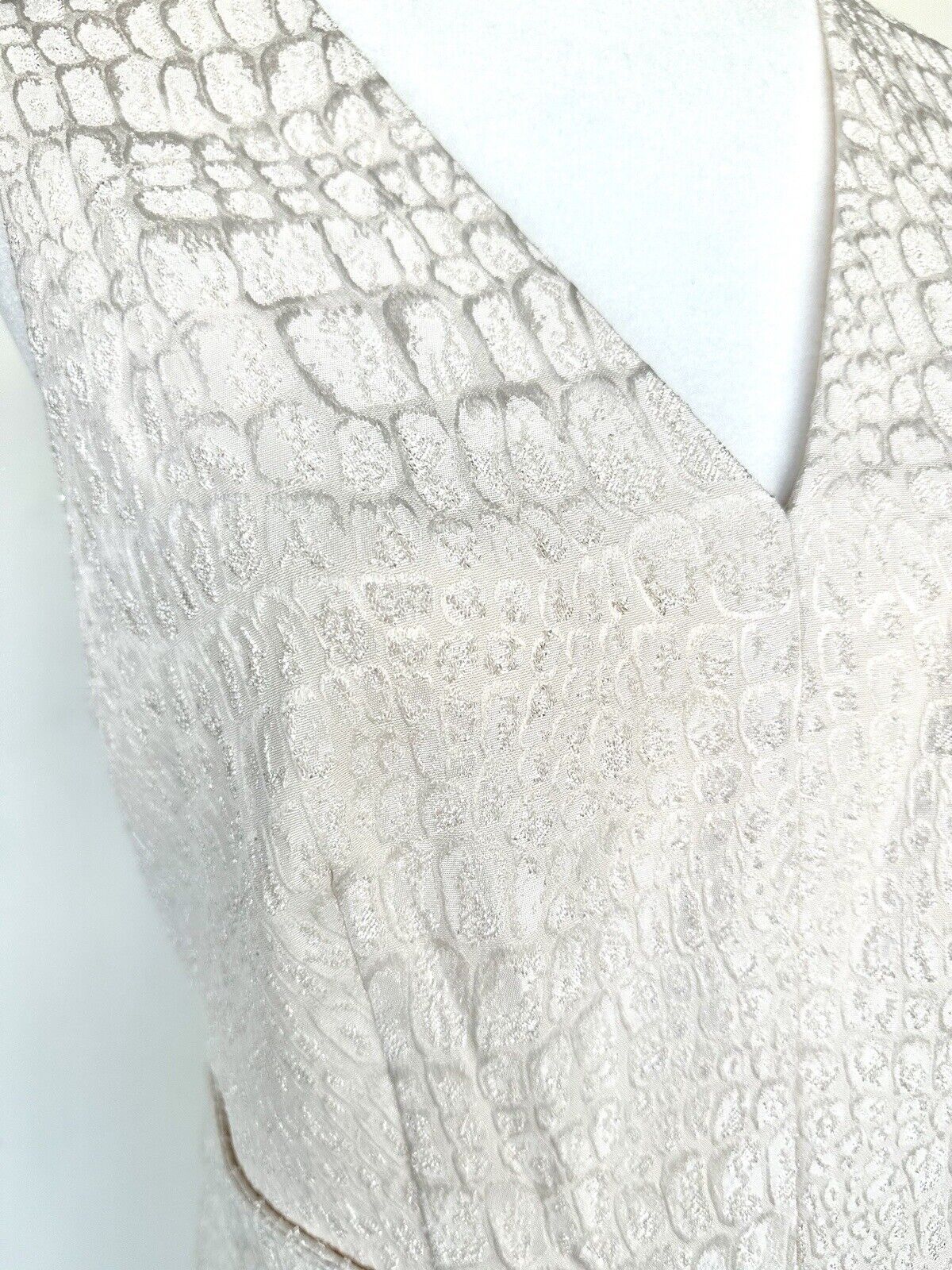 Anne Klein Ivory Raised Print Textured Dress. Size 10 Retails $159 Price $79.50