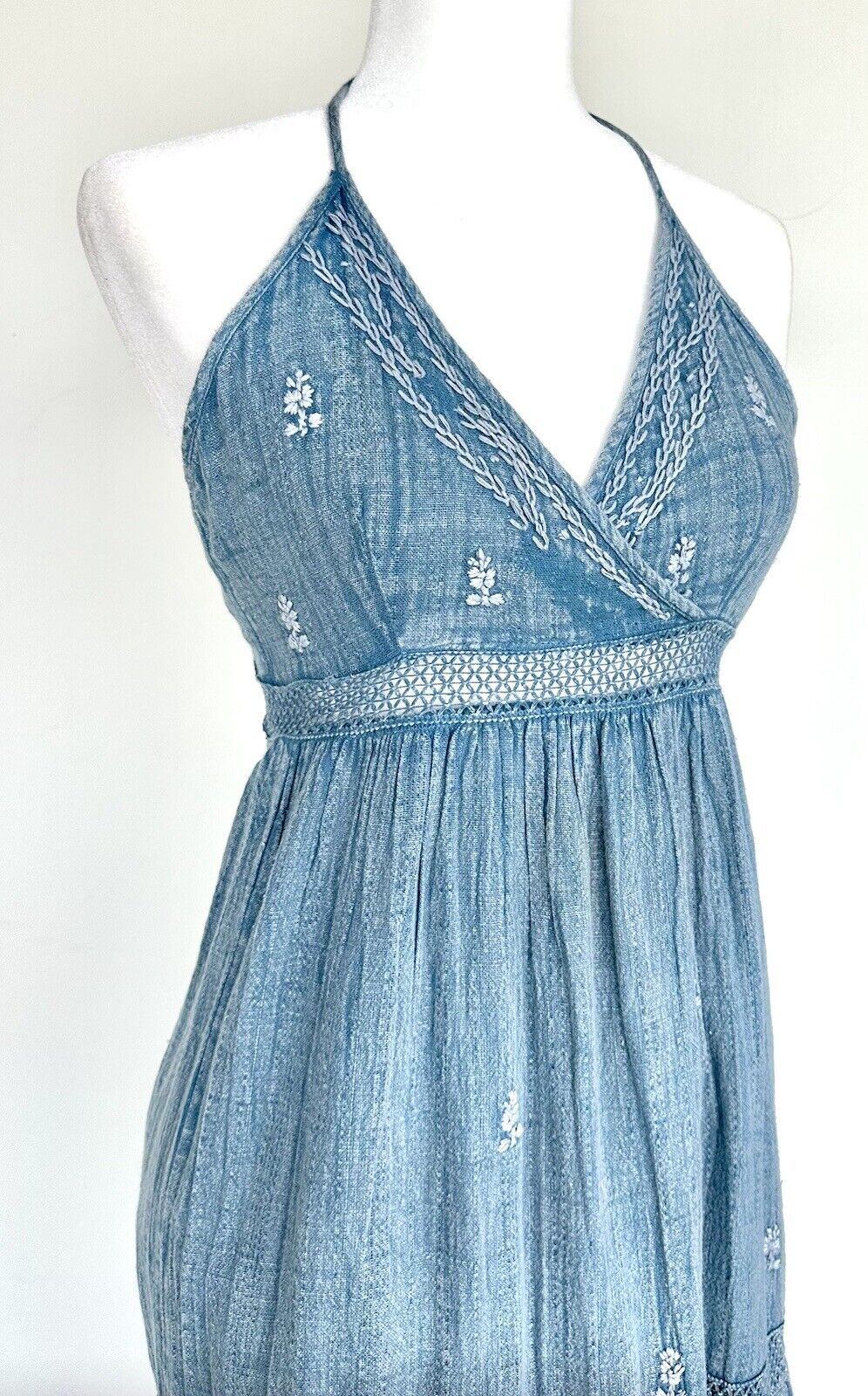 Raga Chambray Embroidered Halter Neck Midi Dress XS New With Tags Retail $98