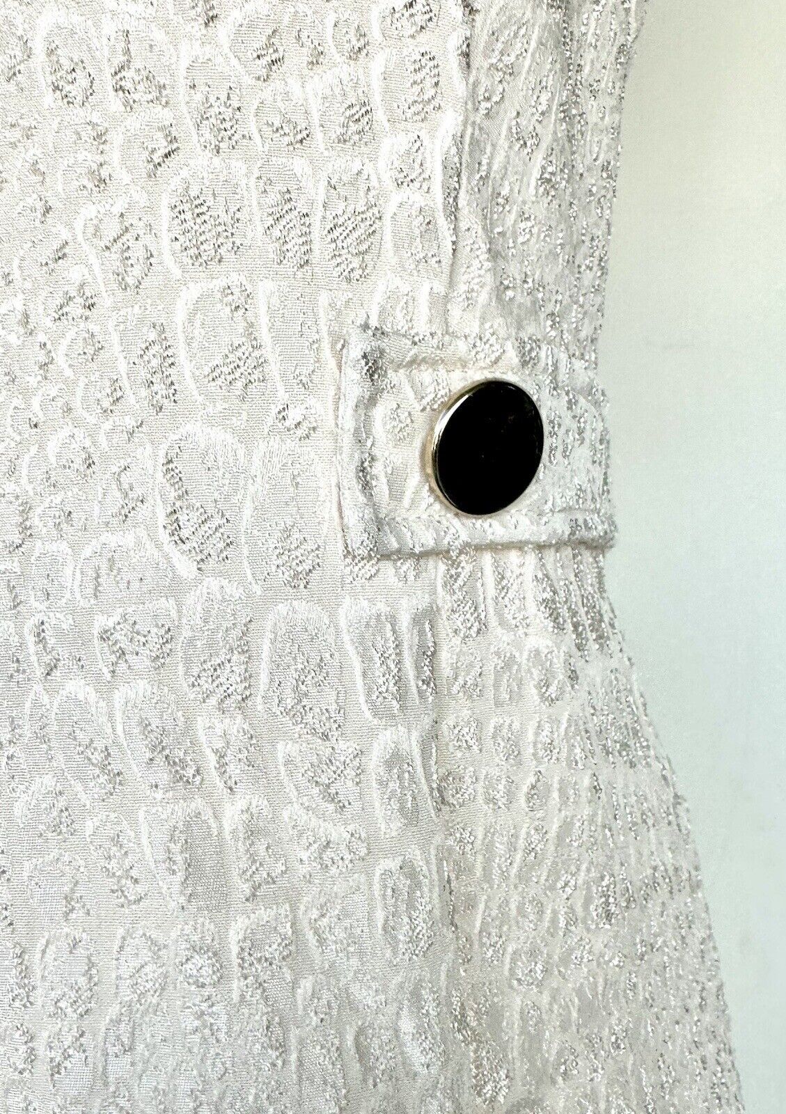 Anne Klein Ivory Raised Print Textured Dress. Size 10 Retails $159 Price $79.50