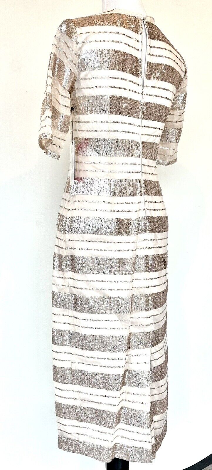 VINCE CAMUTO Retails $228 Sequin Stripe Midi Dress in Champagne Size 0