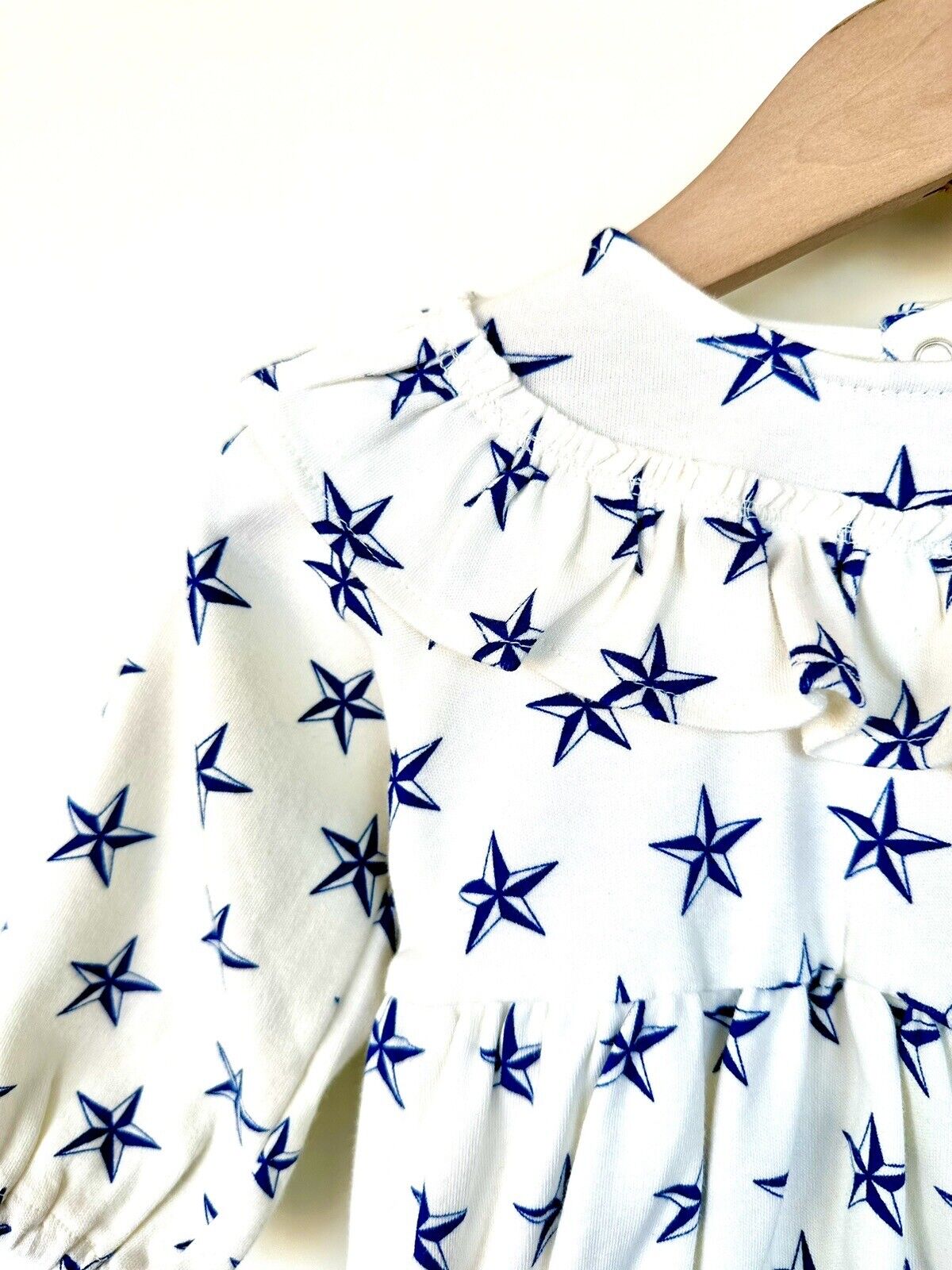Kate Quinn Bubble Romper Nautical Star Blue And Ivory Price $20 3-6 M NEW