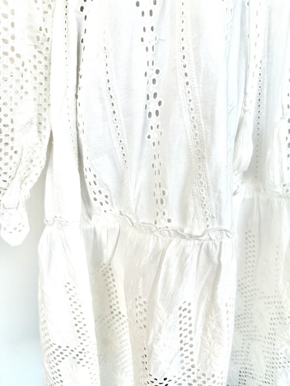 SUNDANCE CATALOG Tolani Vivi Eyelet Lace White Dress Retail $148 Size XS