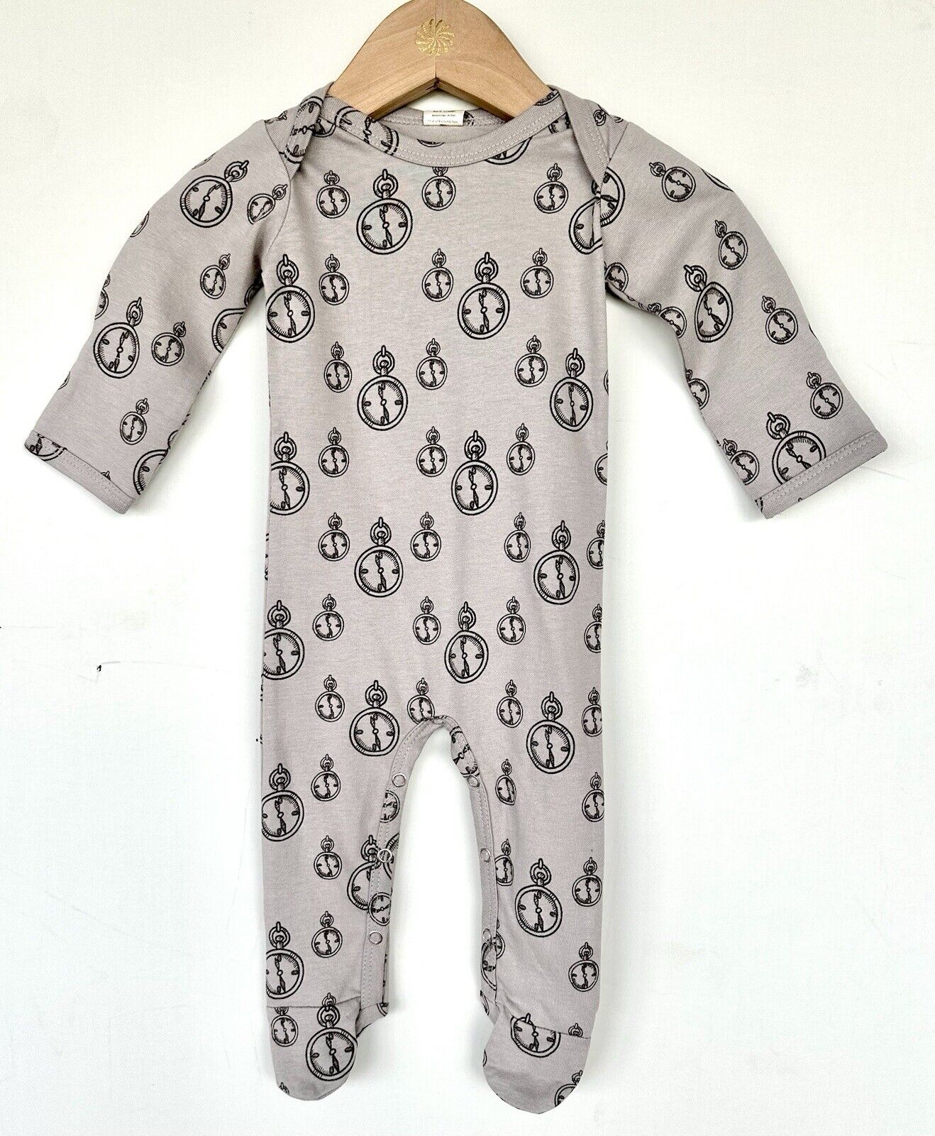 Kate Quinn Bundle Set Footie And Knot Hat Pocket Watch Soft Gray 0-3 M